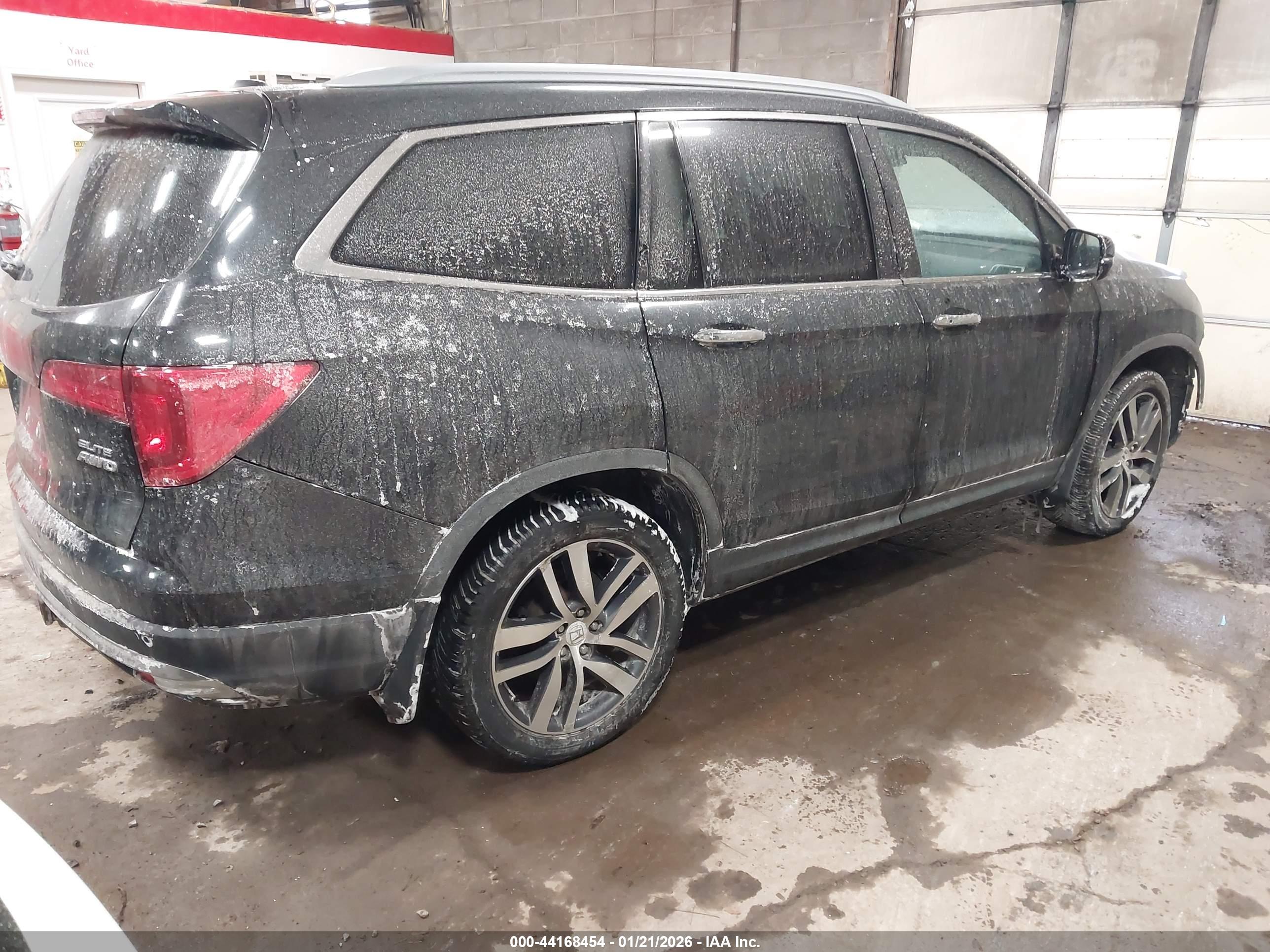 HONDA PILOT image 4