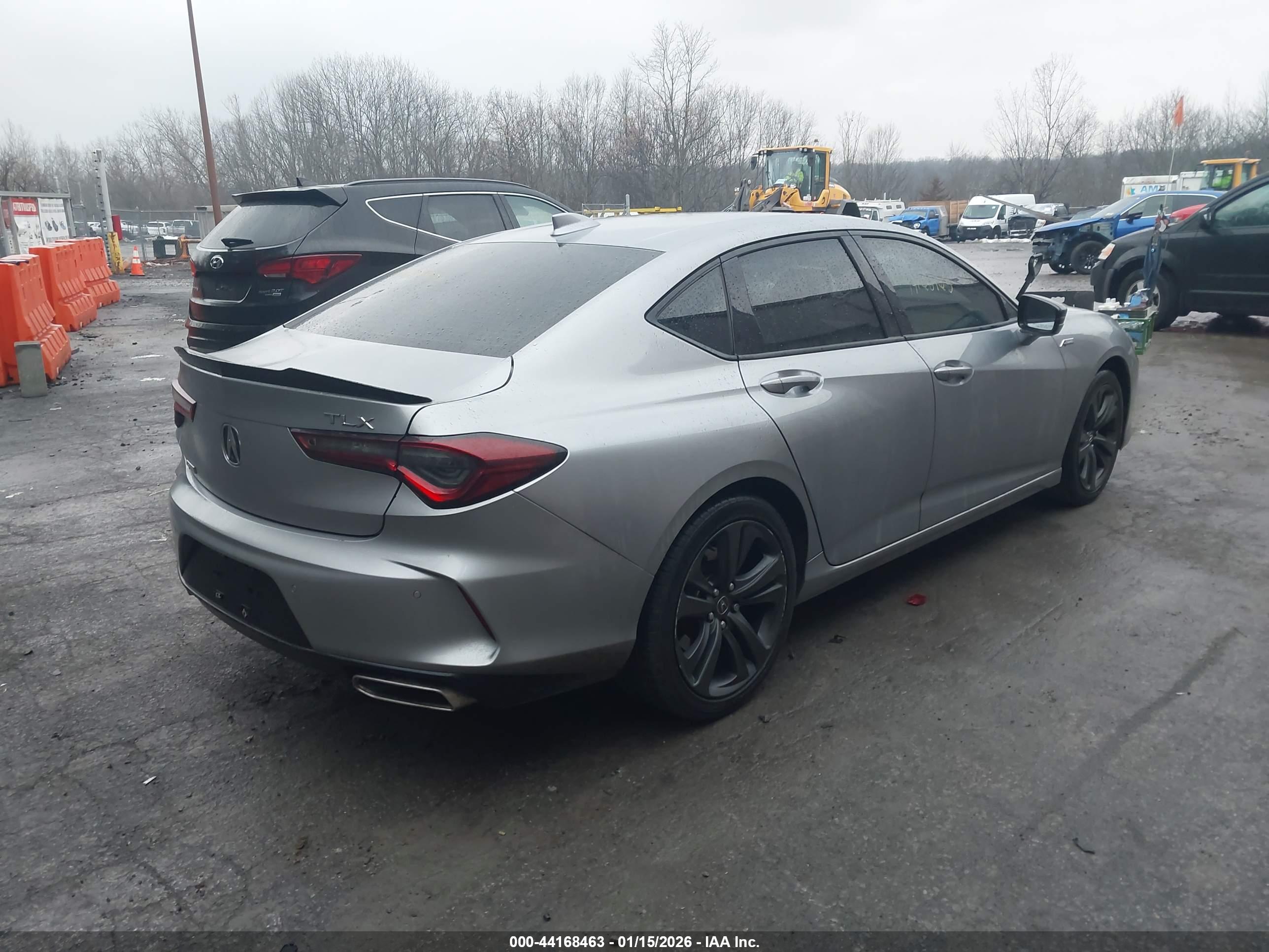ACURA TLX image 4