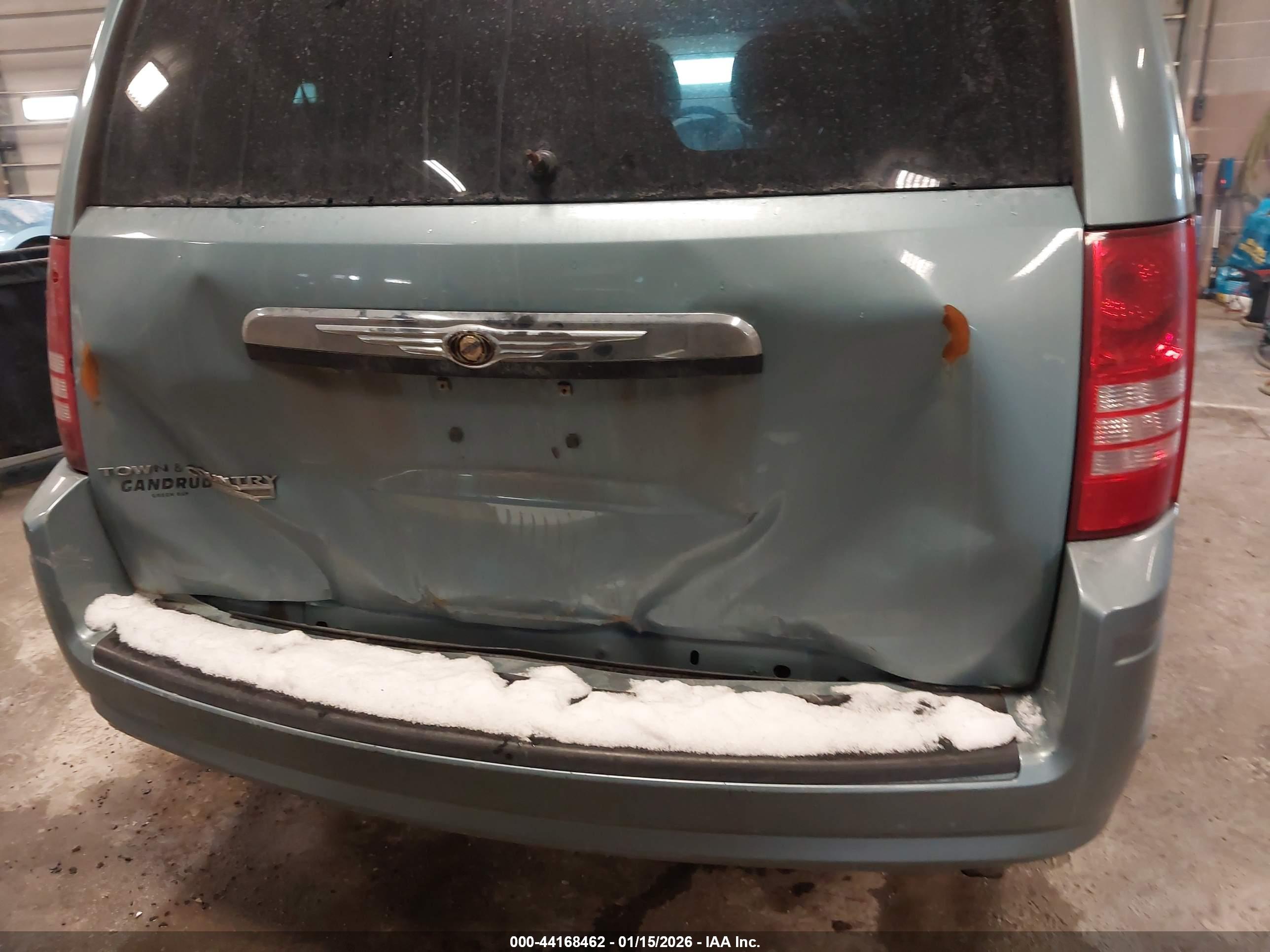 CHRYSLER TOWN image 6