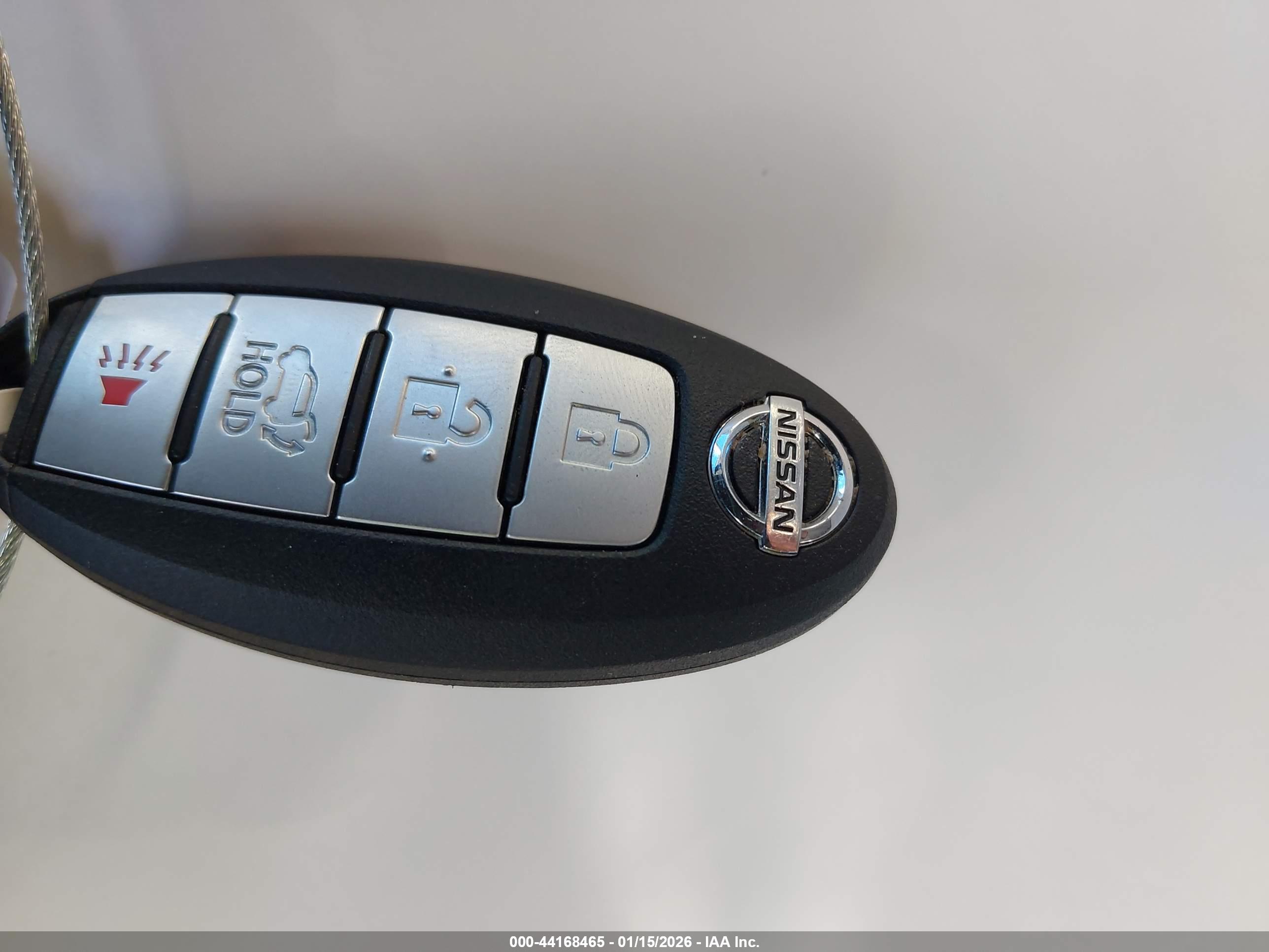 NISSAN ROGUE image 11