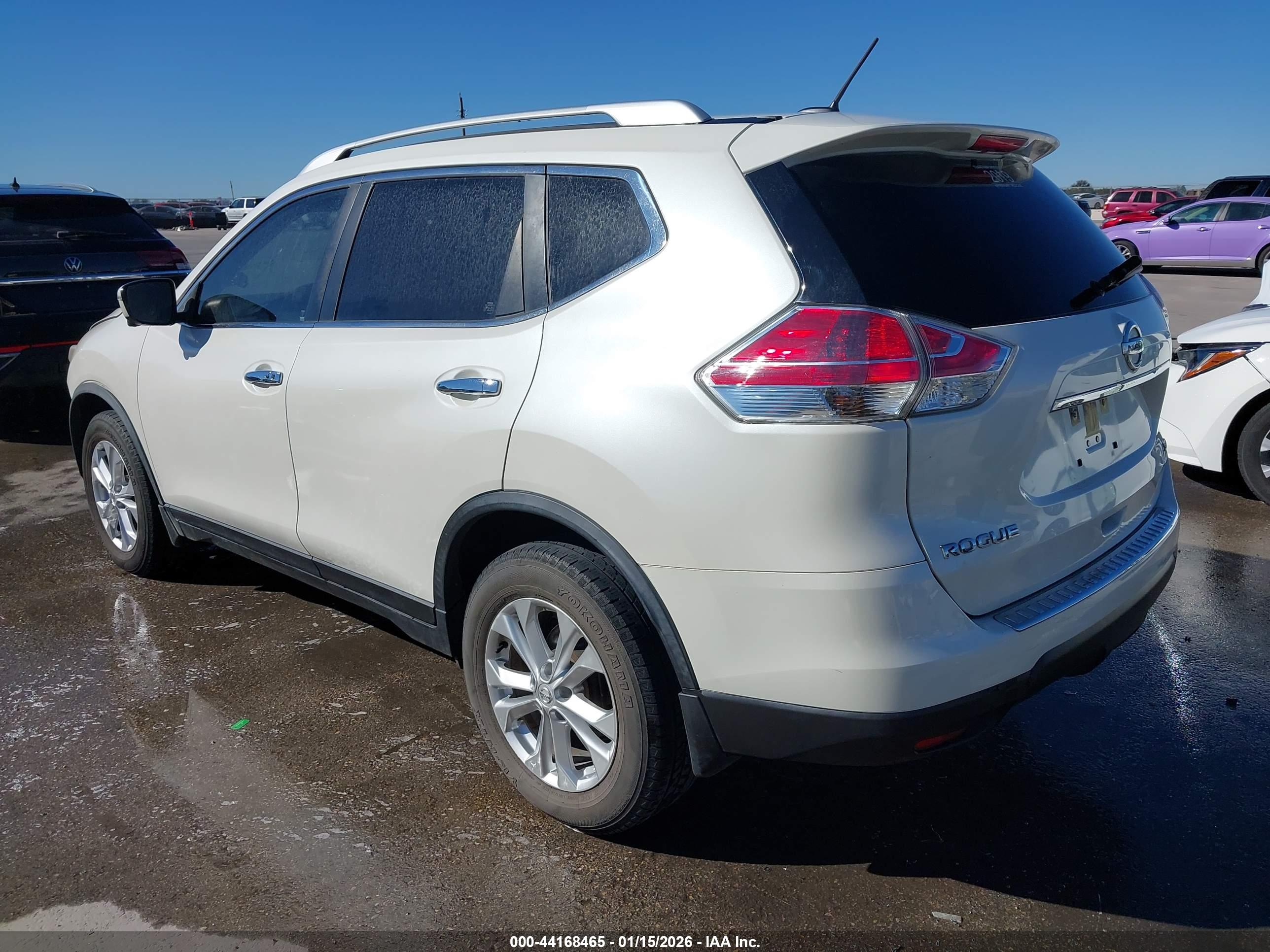 NISSAN ROGUE image 3