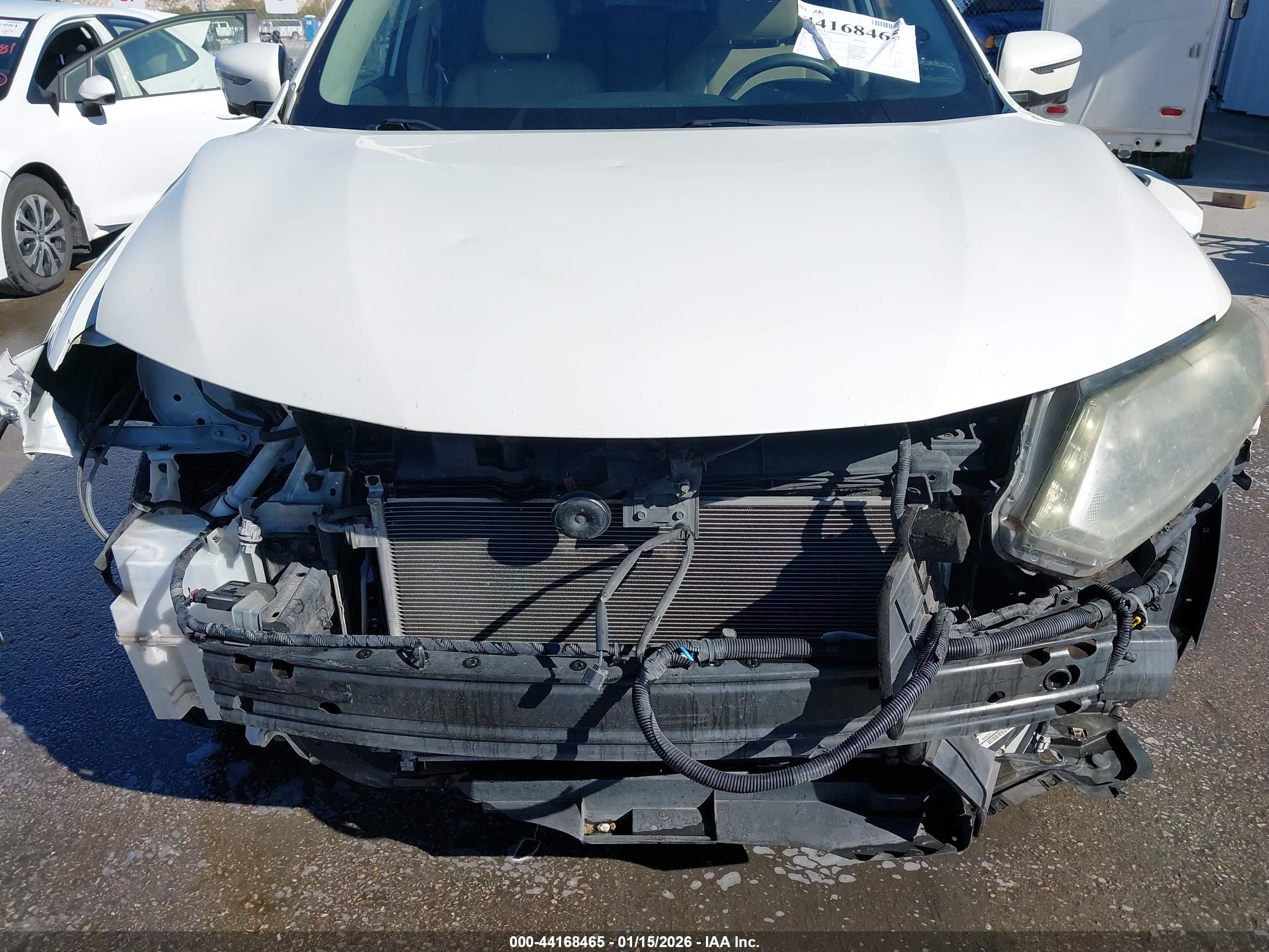 NISSAN ROGUE image 6