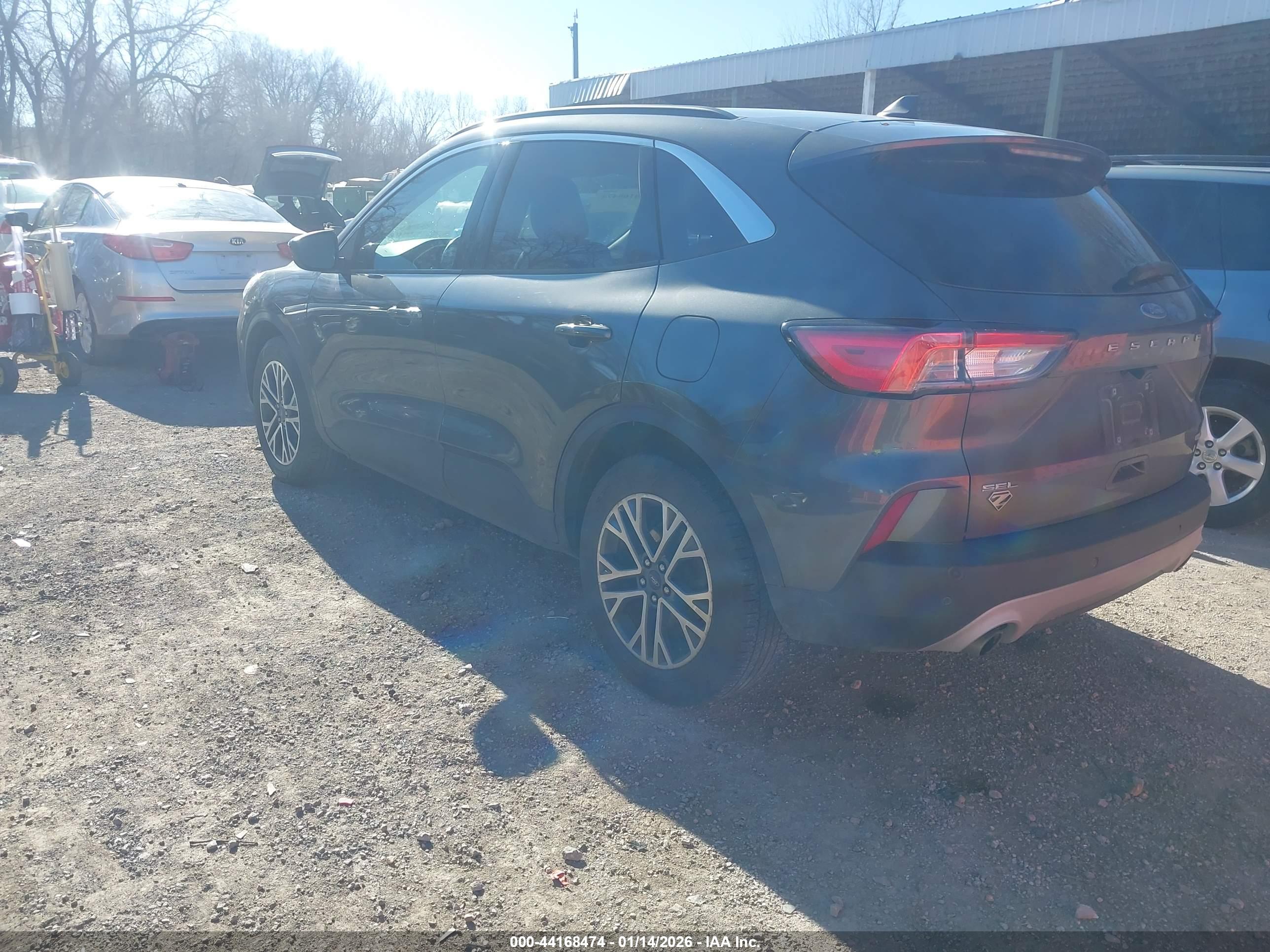 FORD ESCAPE image 3