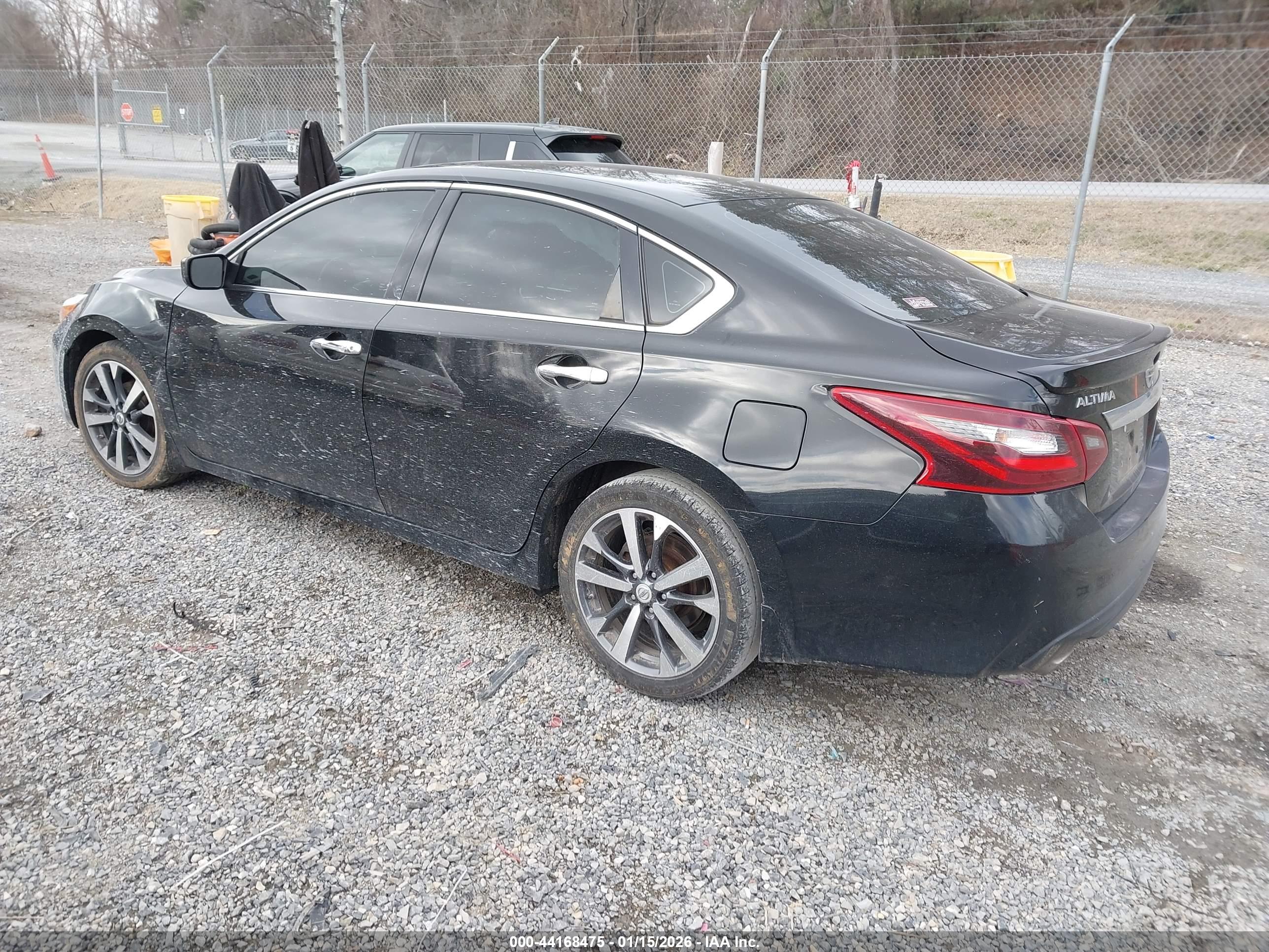 NISSAN ALTIMA image 3