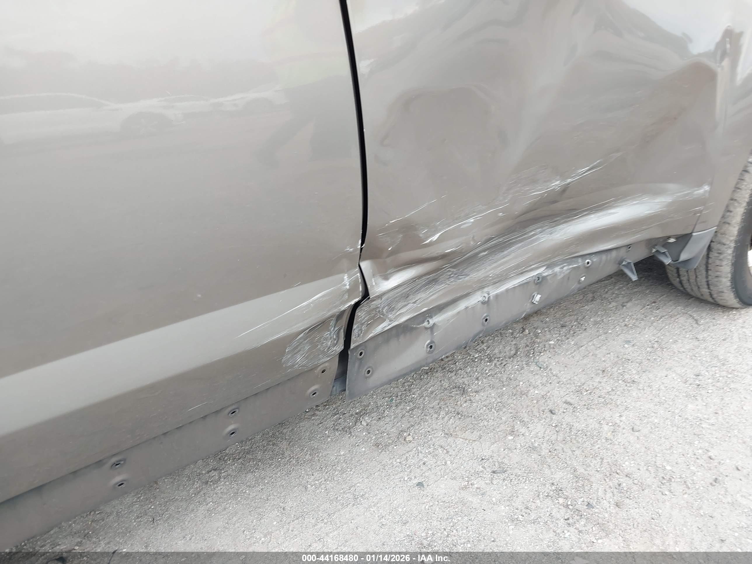 CHEVROLET EQUINOX image 6