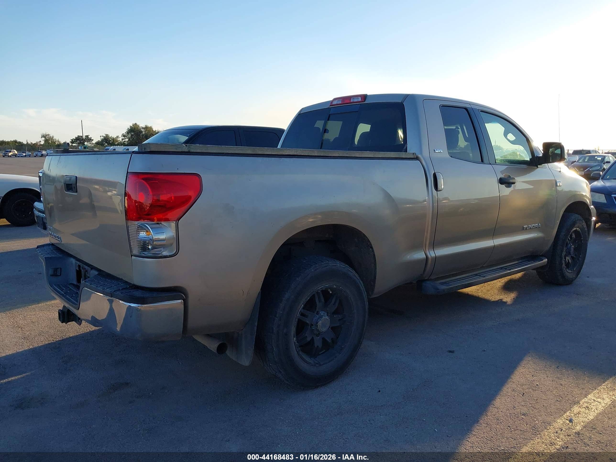 TOYOTA TUNDRA image 4