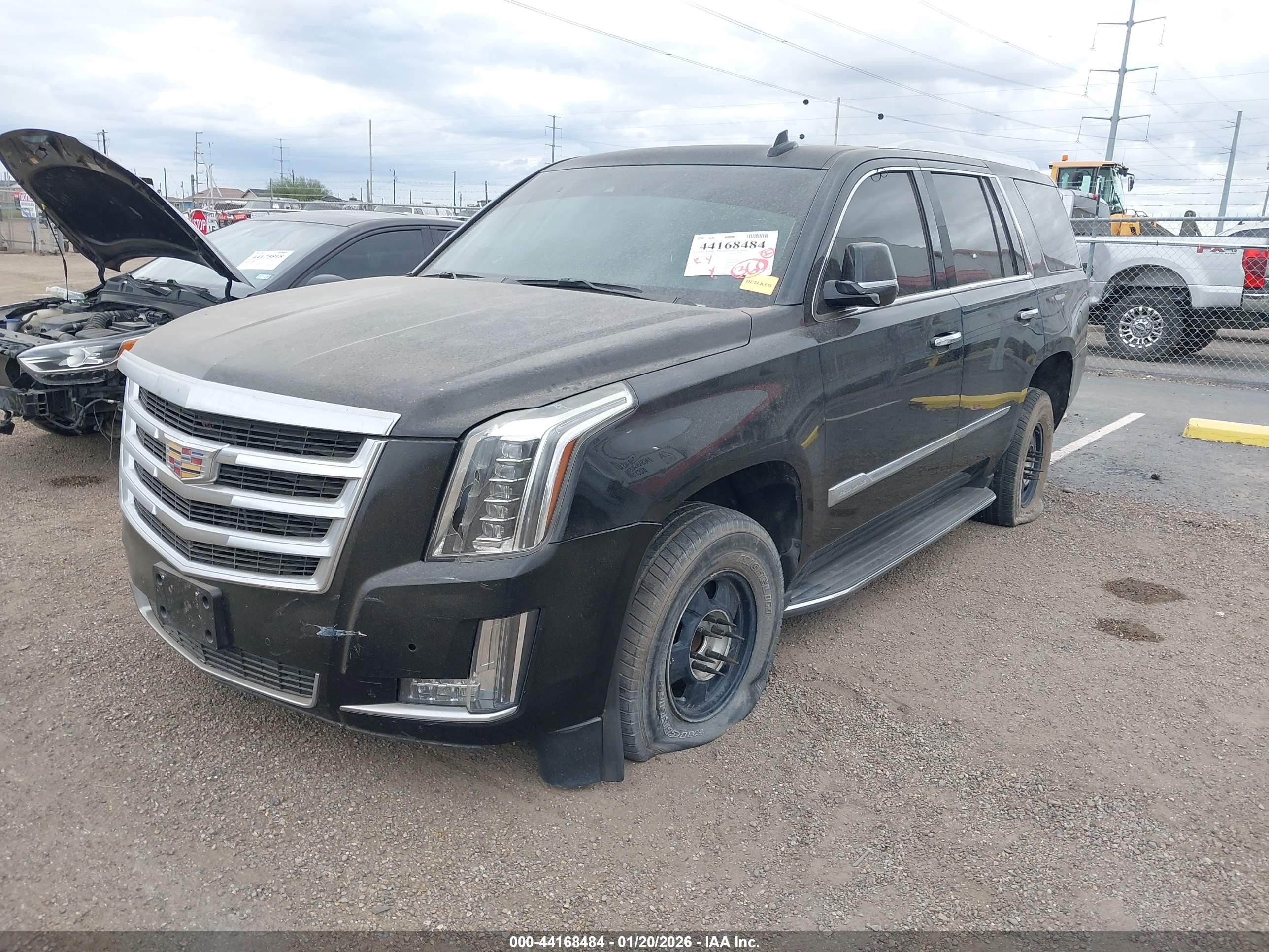 CADILLAC ESCALADE image 2