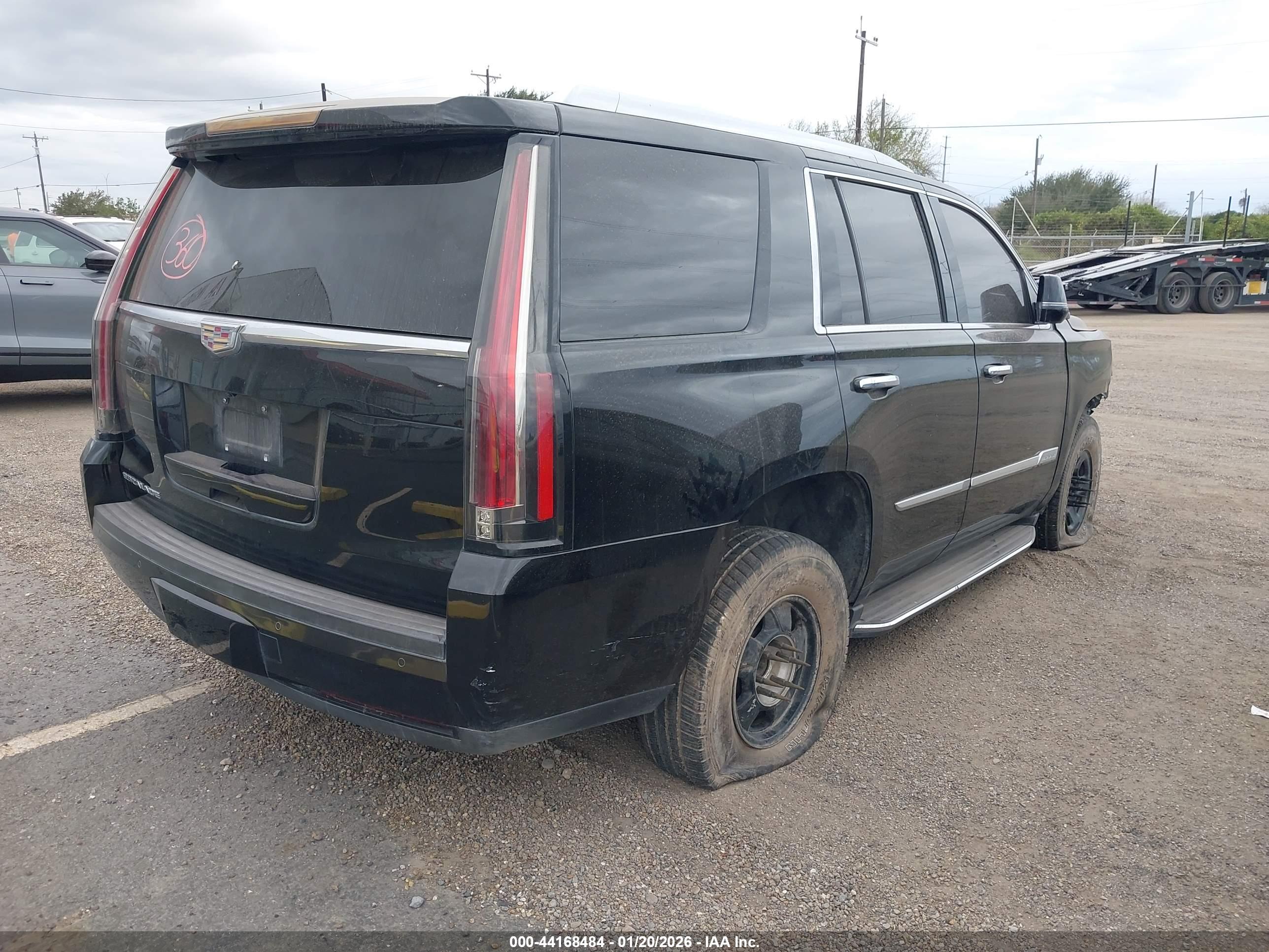 CADILLAC ESCALADE image 4
