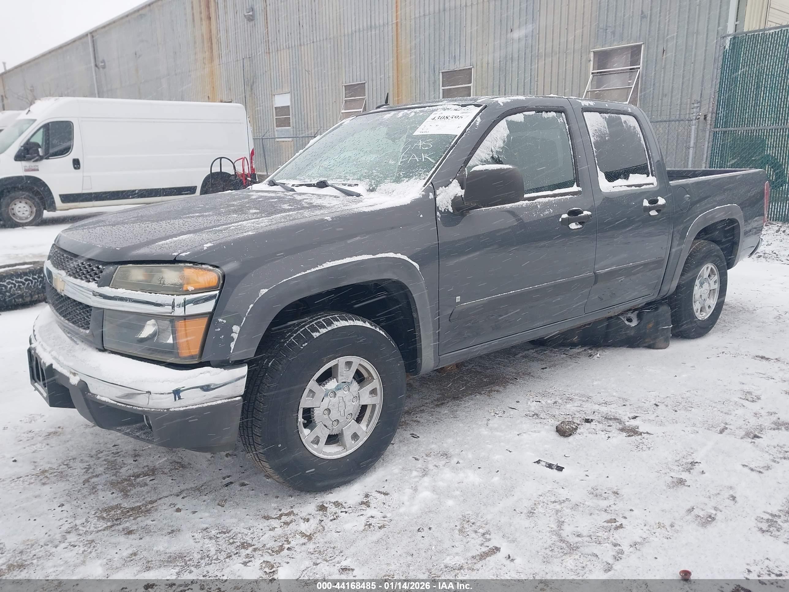 CHEVROLET COLORADO image 2