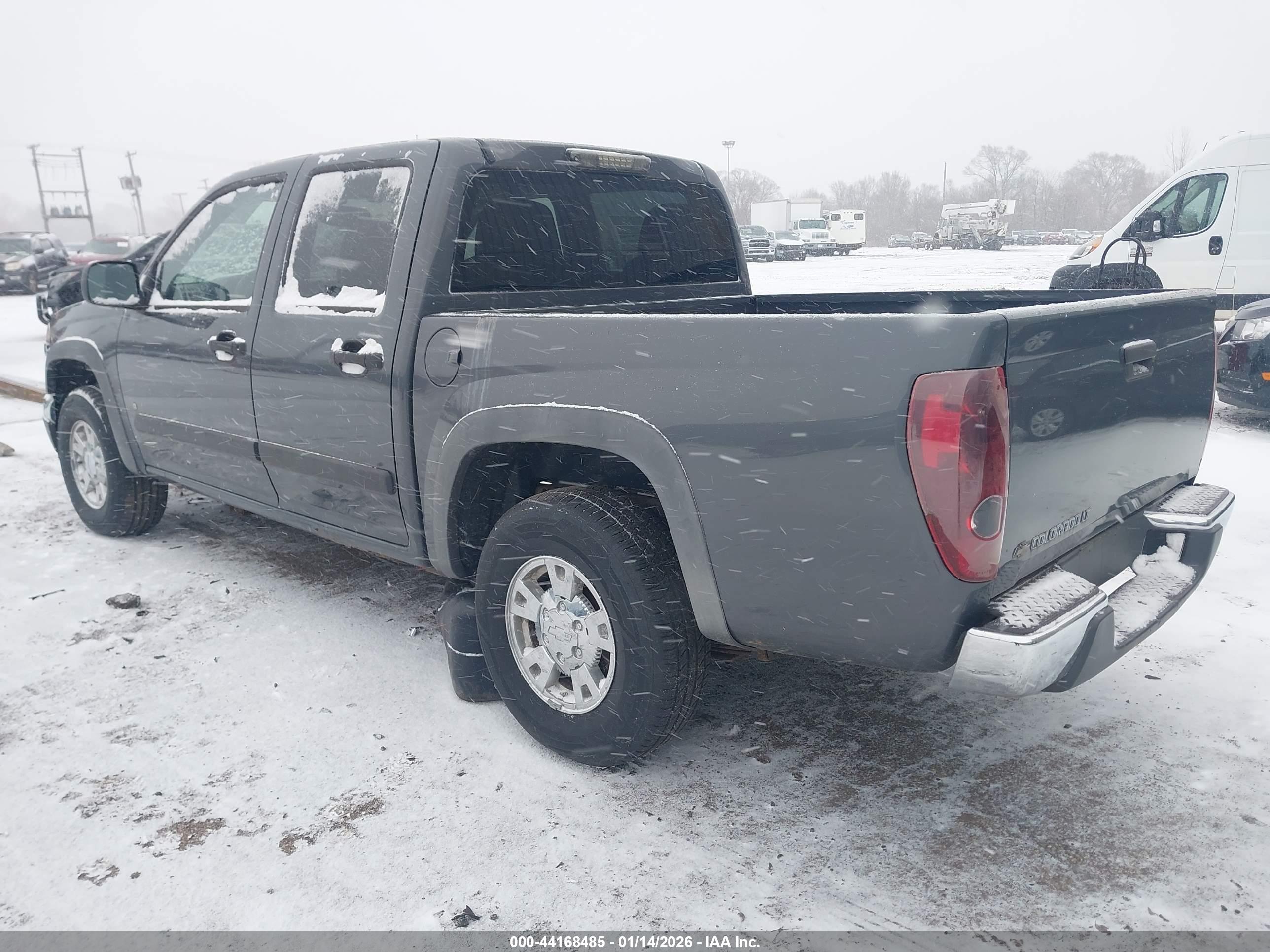 CHEVROLET COLORADO image 3