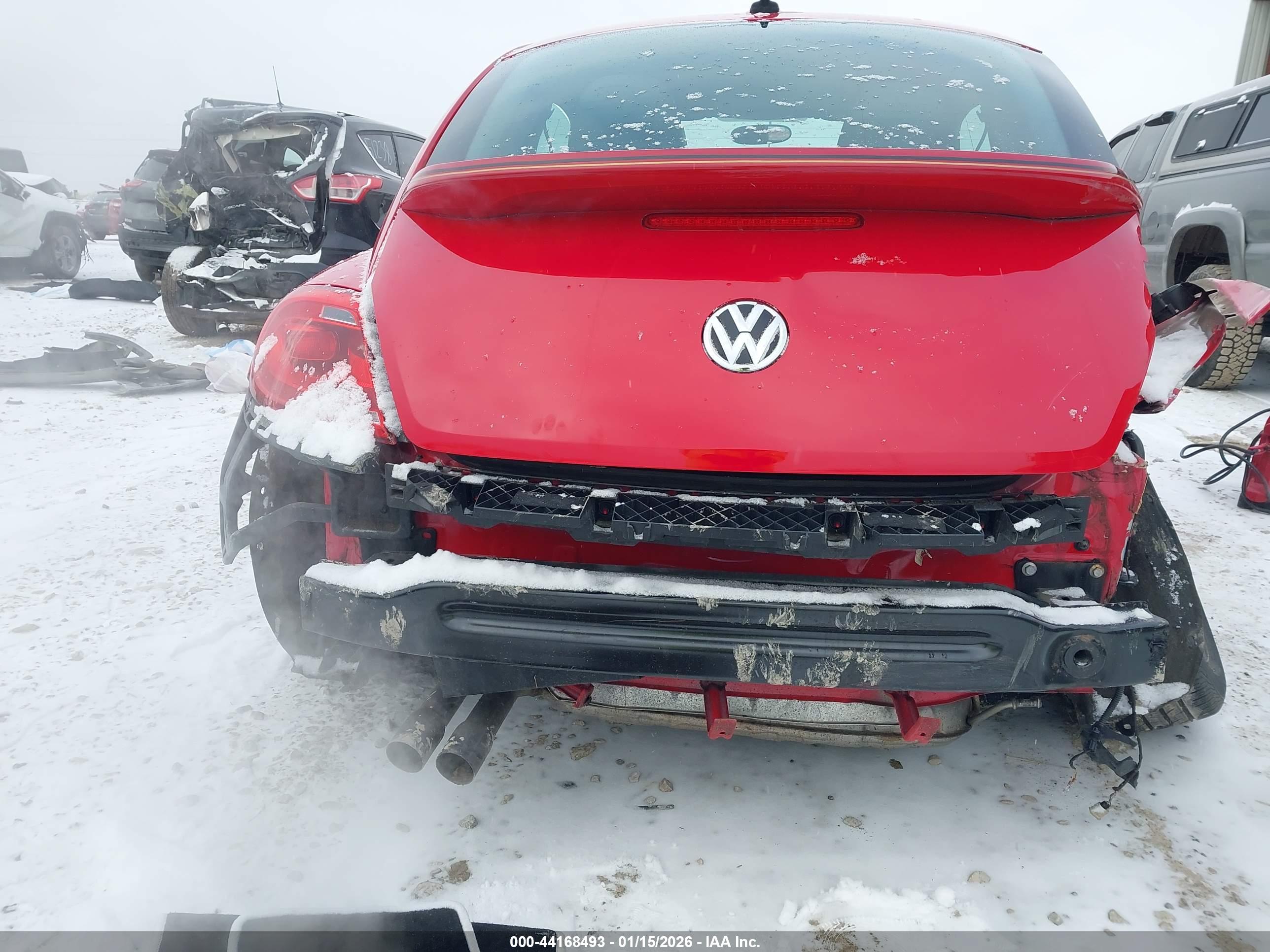 VOLKSWAGEN BEETLE image 6