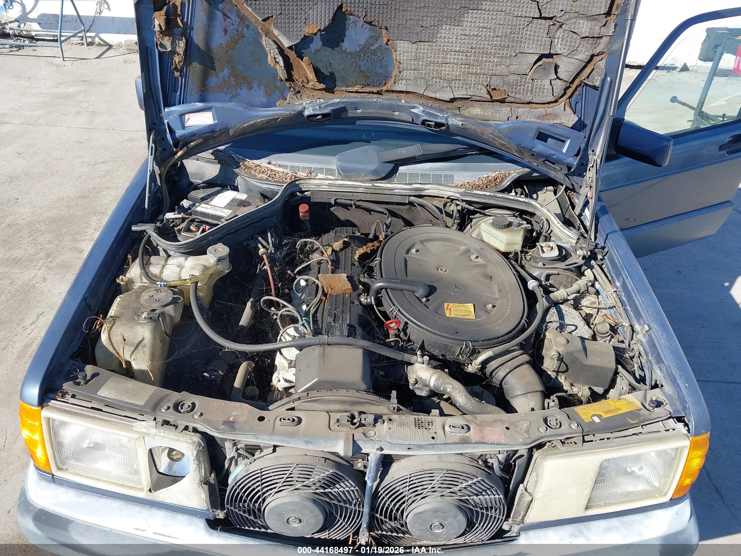 MERCEDES-BENZ 190 image 10