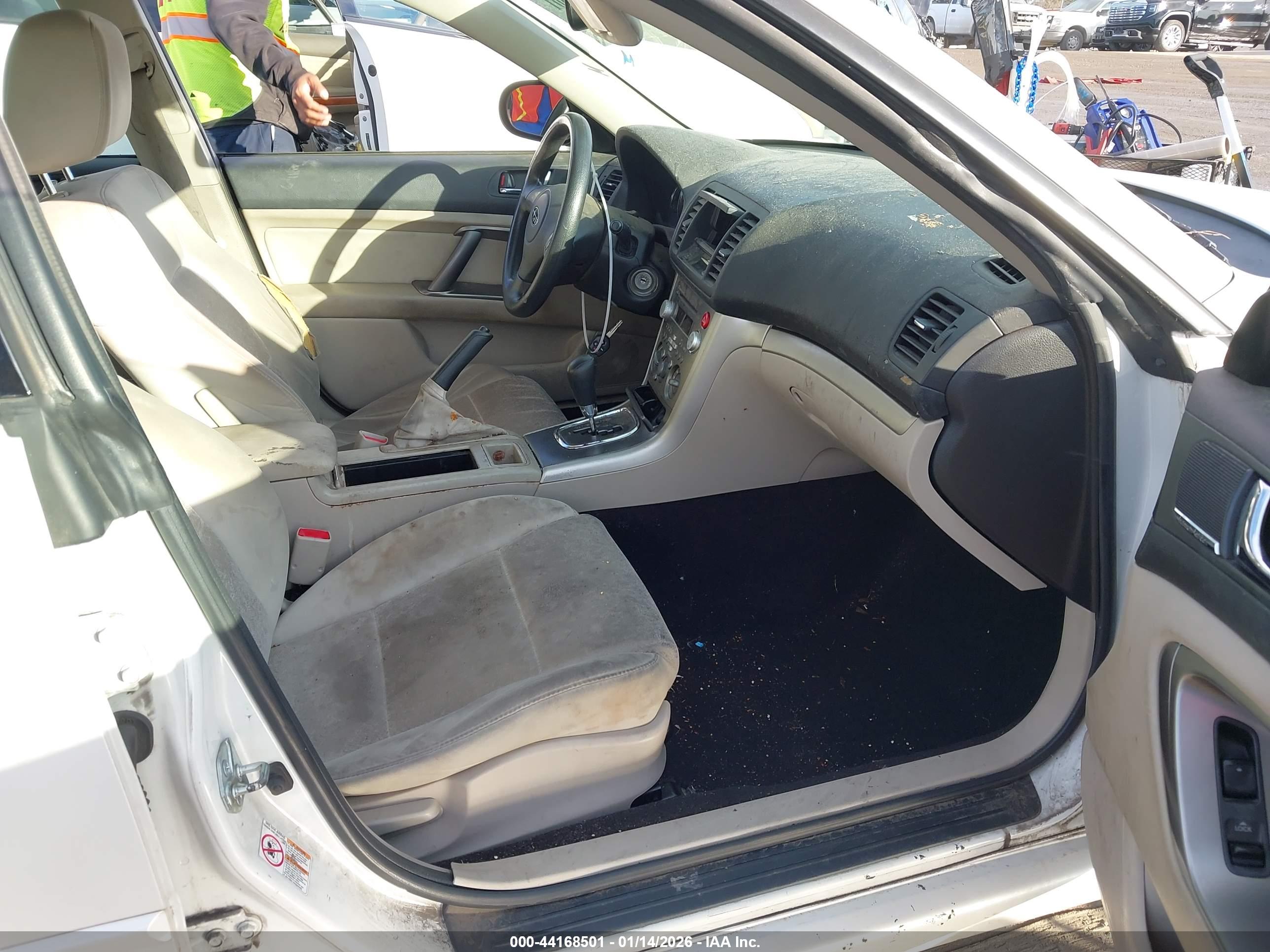 SUBARU LEGACY image 5