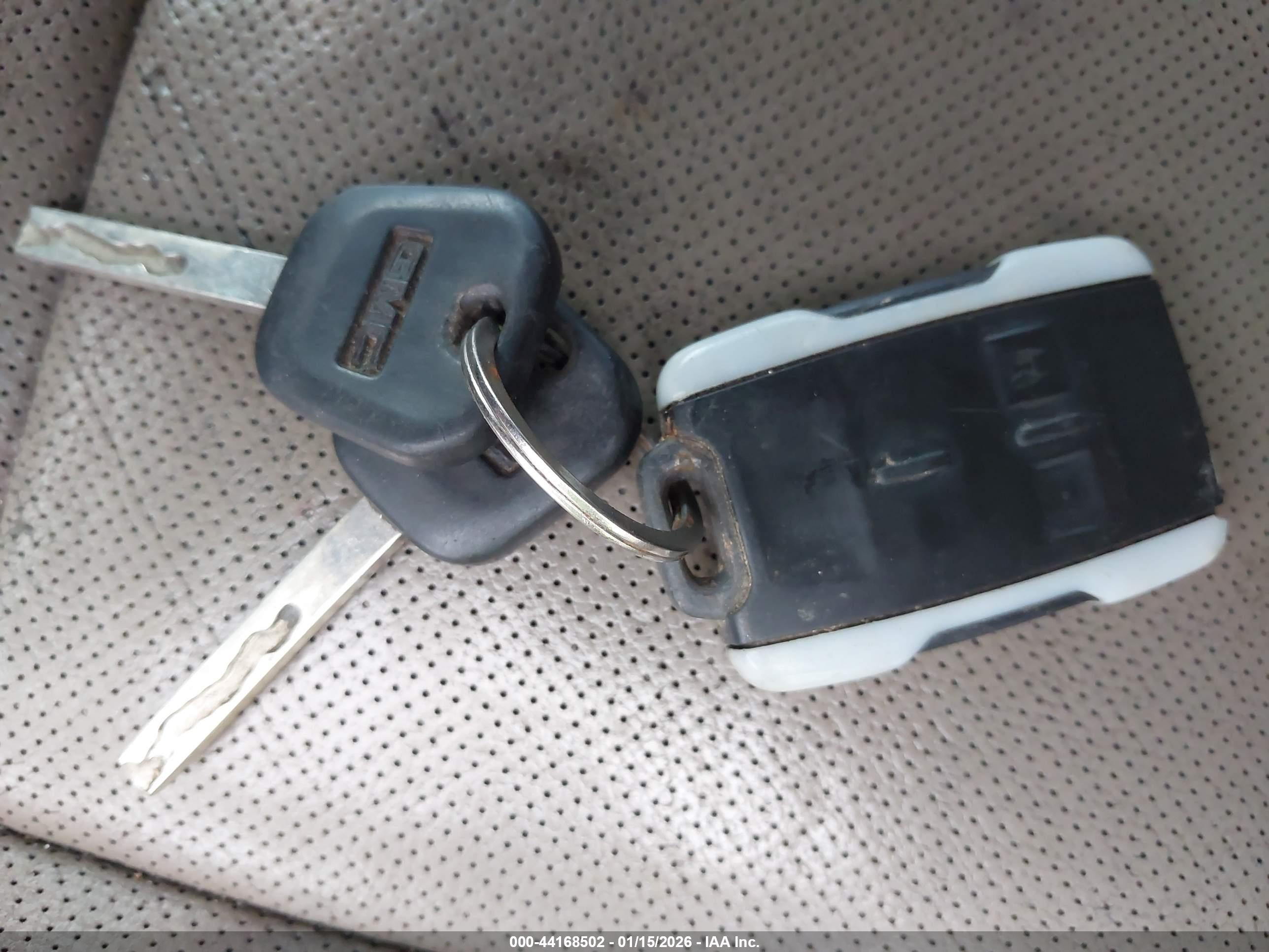 GMC SIERRA image 11