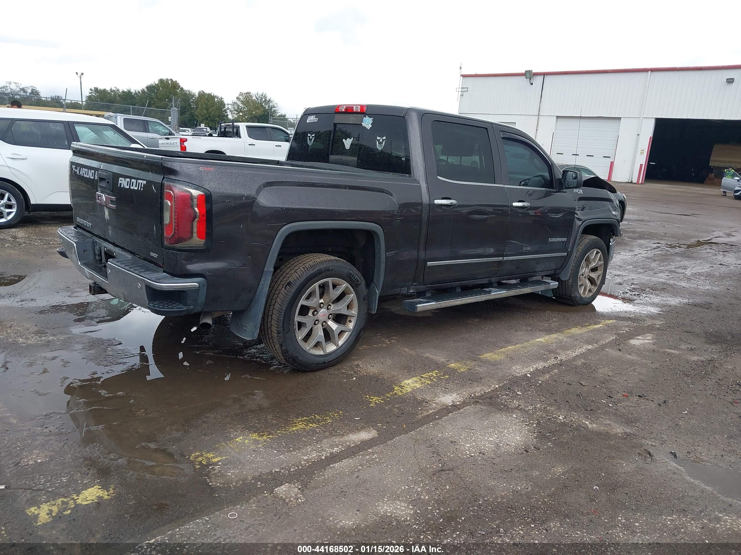 GMC SIERRA image 4