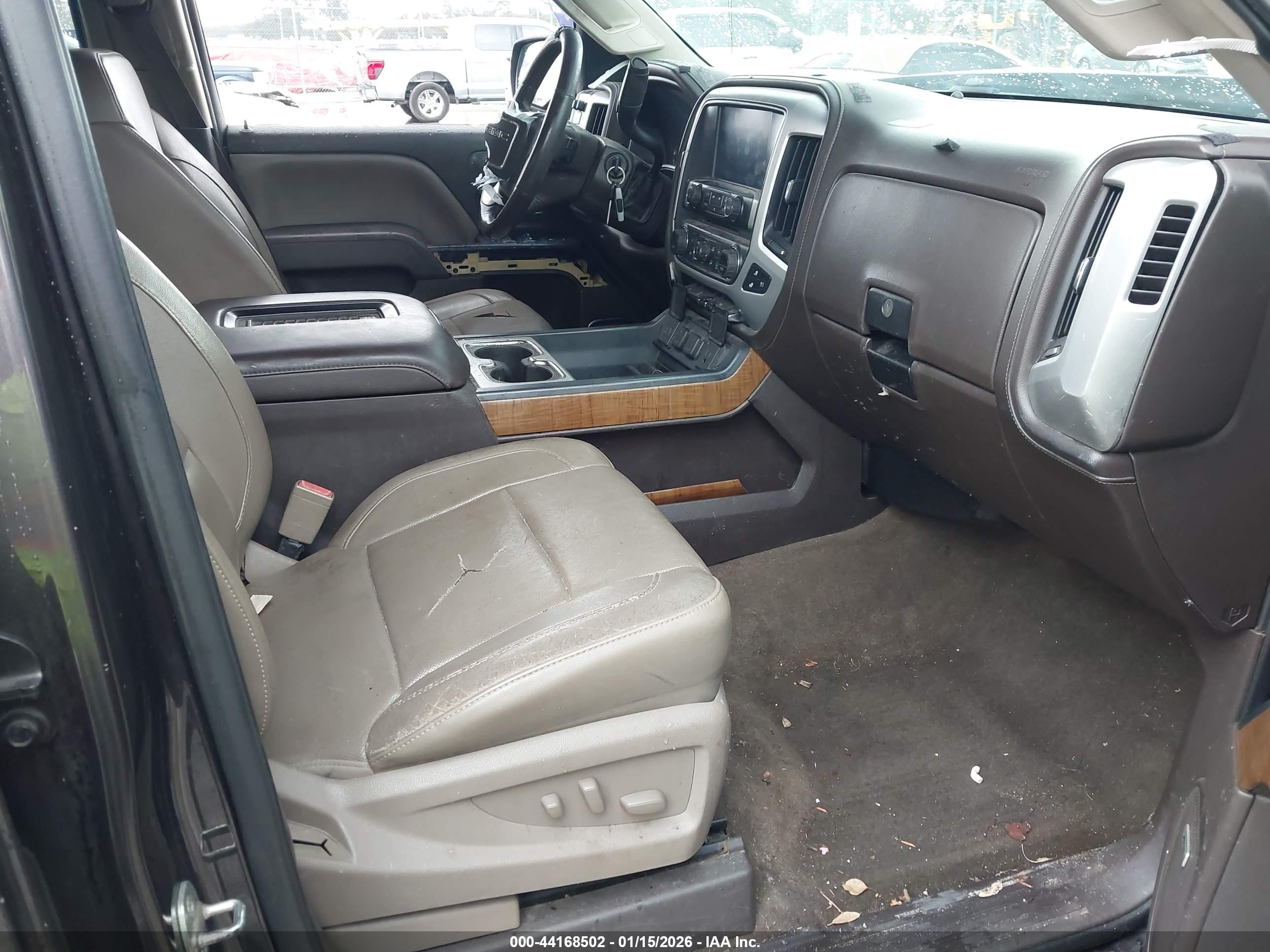 GMC SIERRA image 5