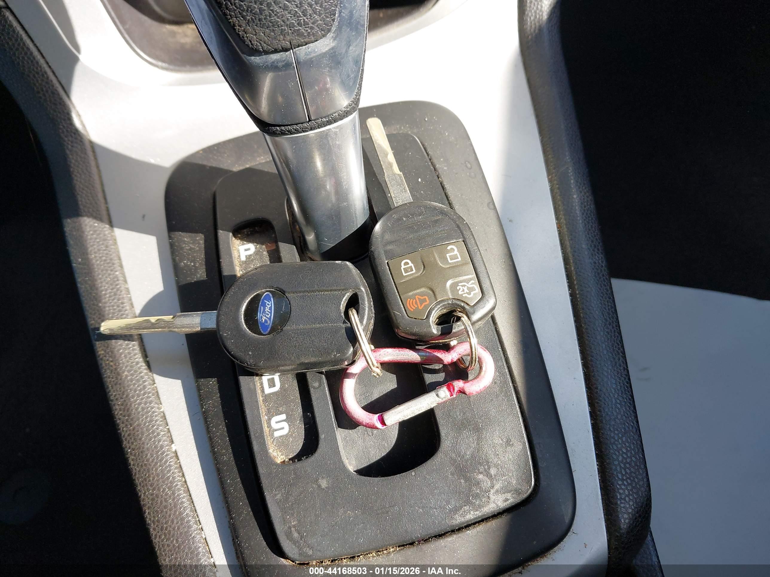FORD FIESTA image 11