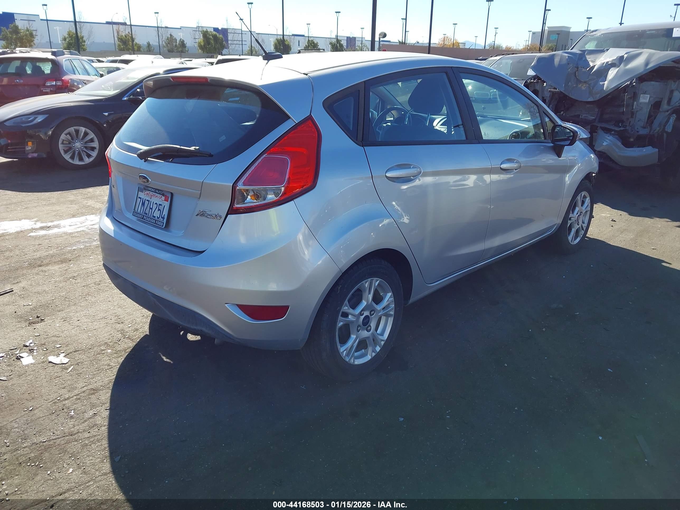 FORD FIESTA image 4
