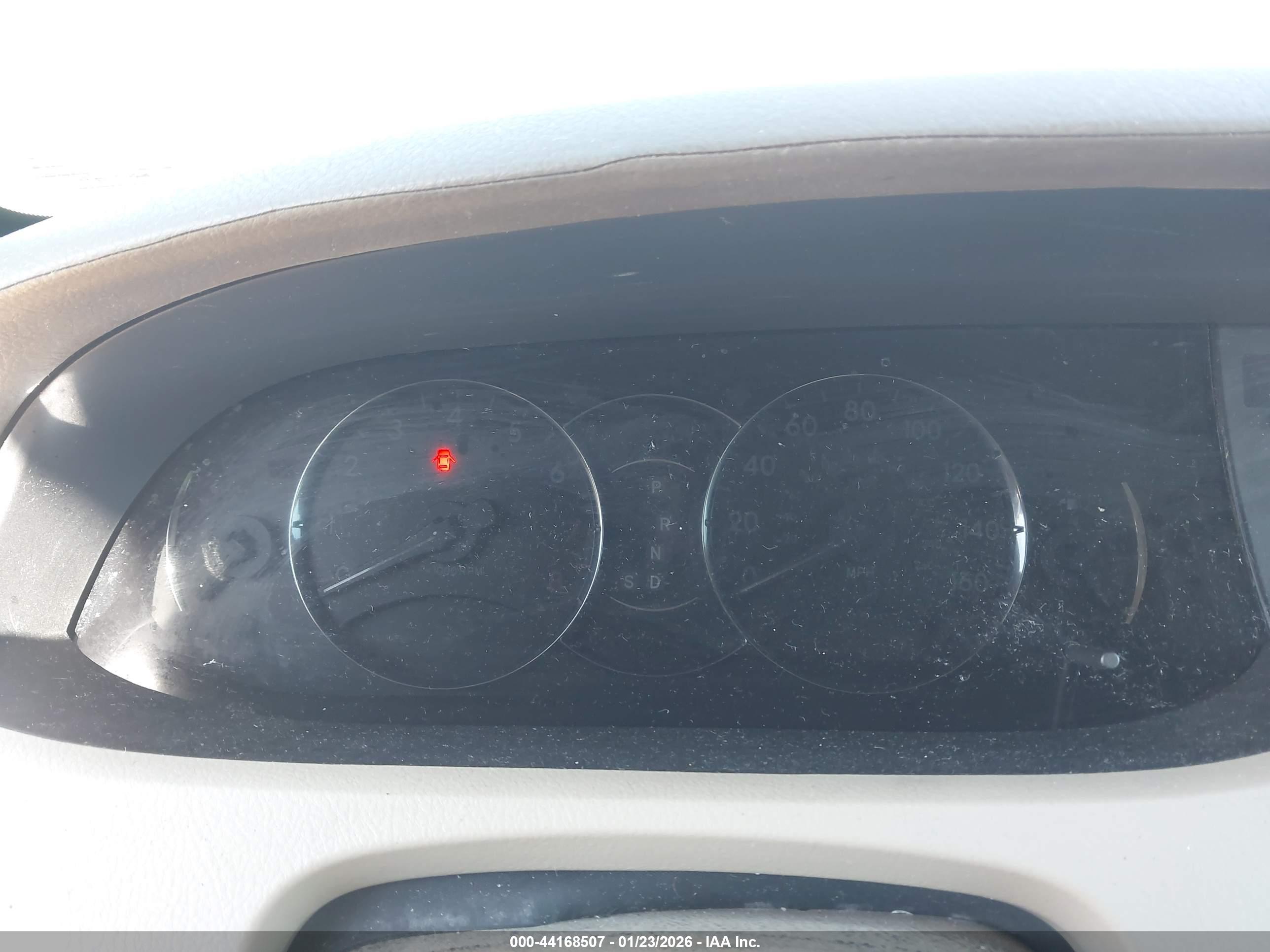 TOYOTA AVALON image 7