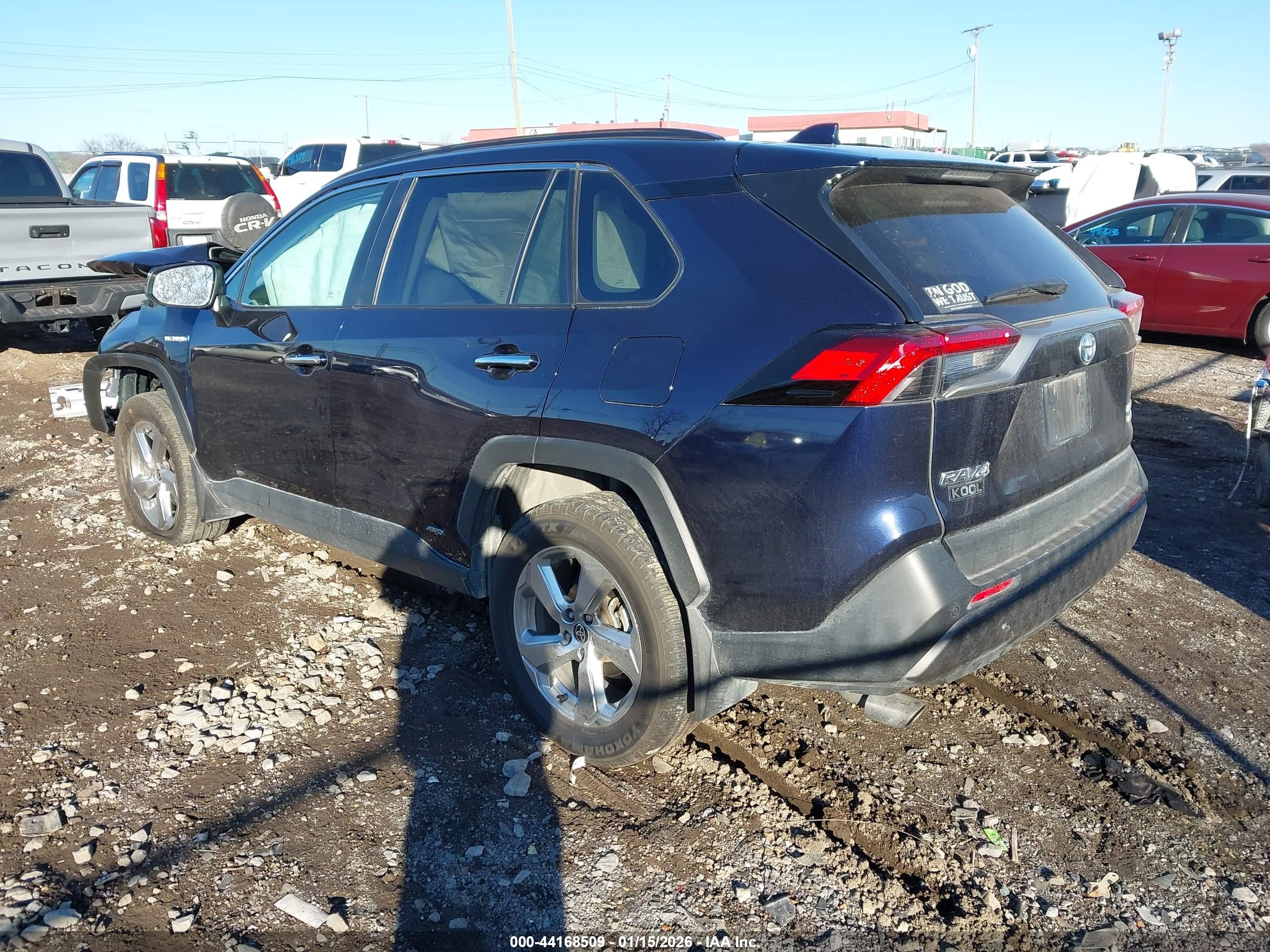 TOYOTA RAV4 image 3