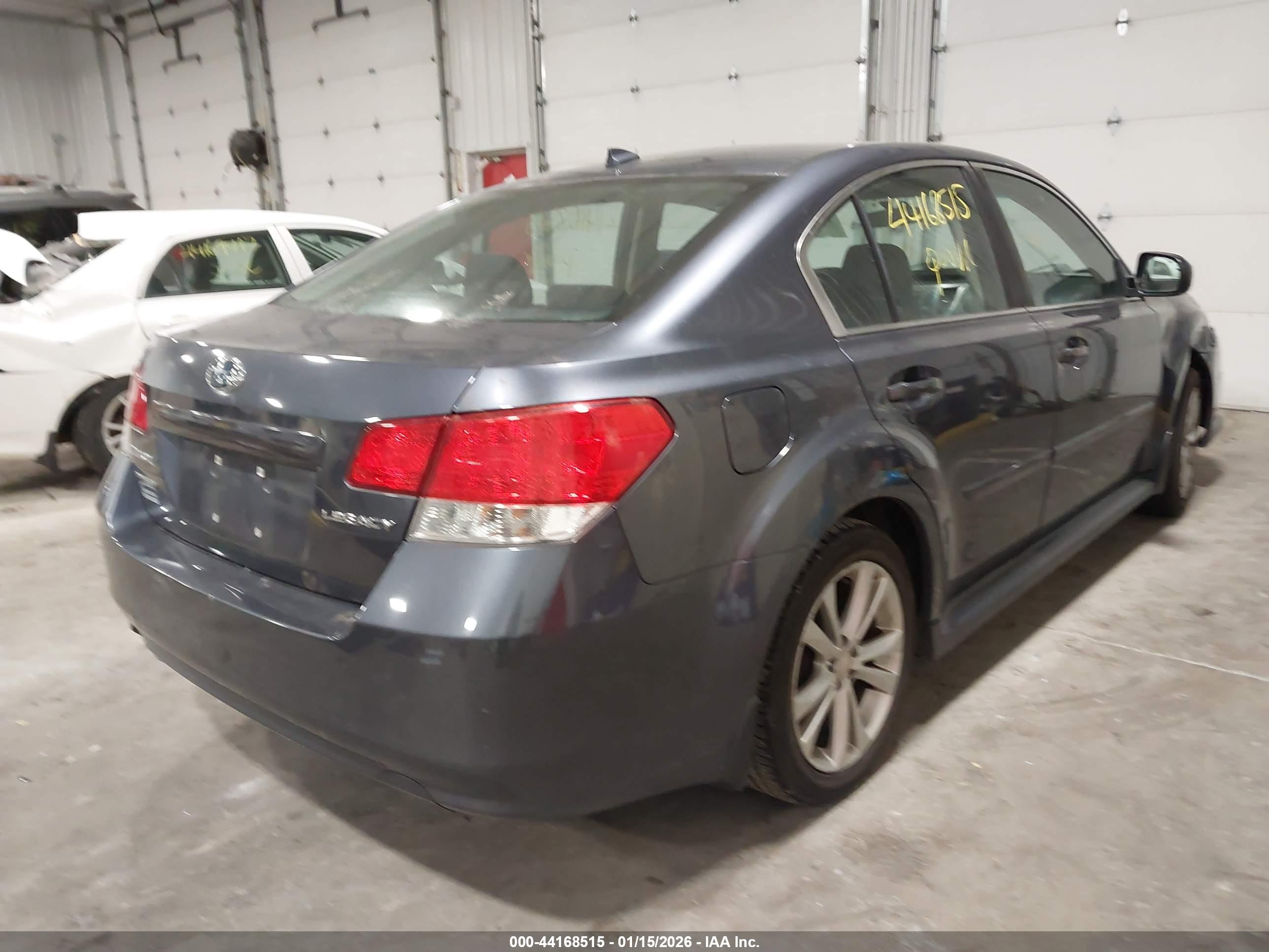 SUBARU LEGACY image 4