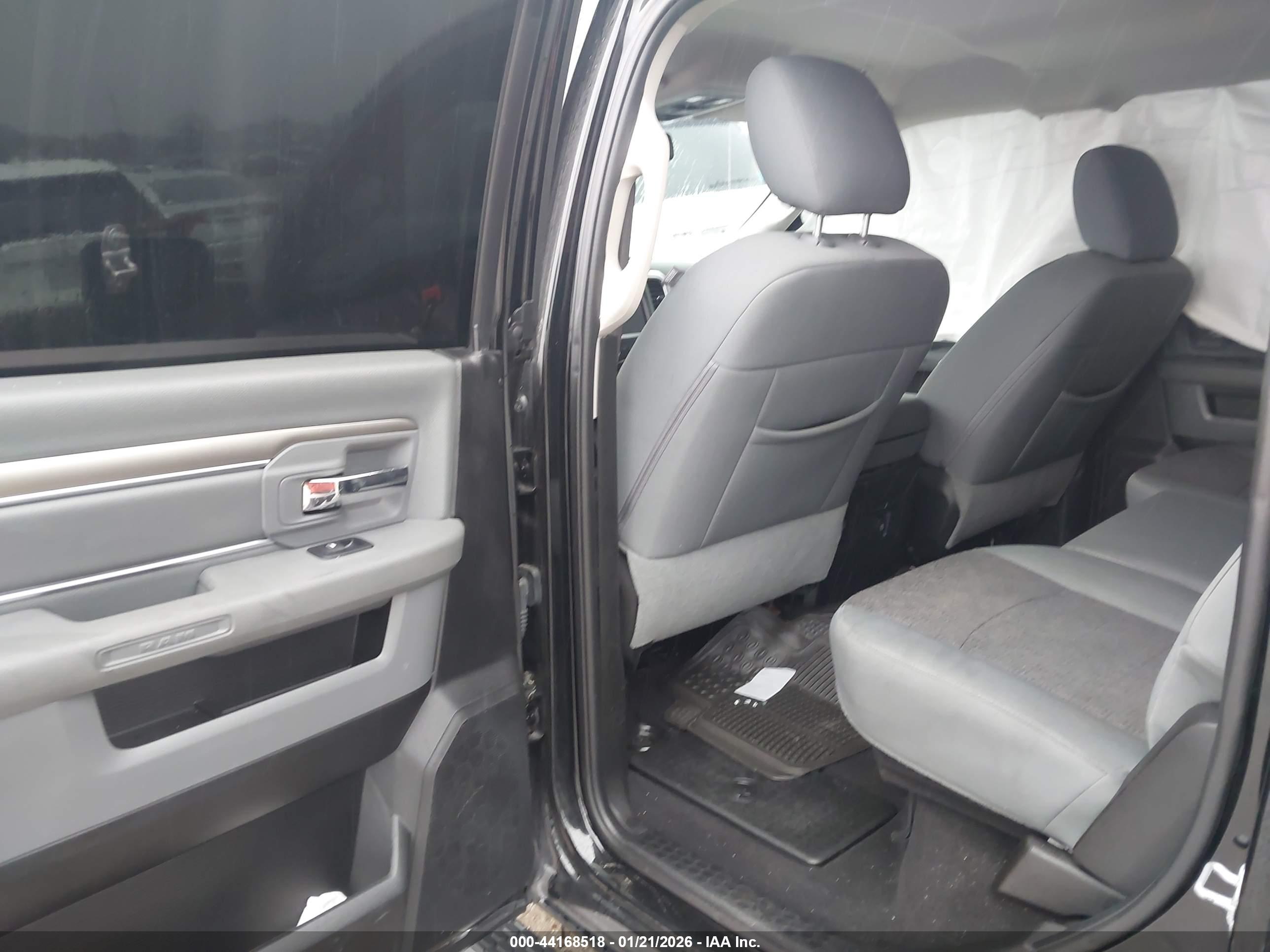 RAM 1500 image 8