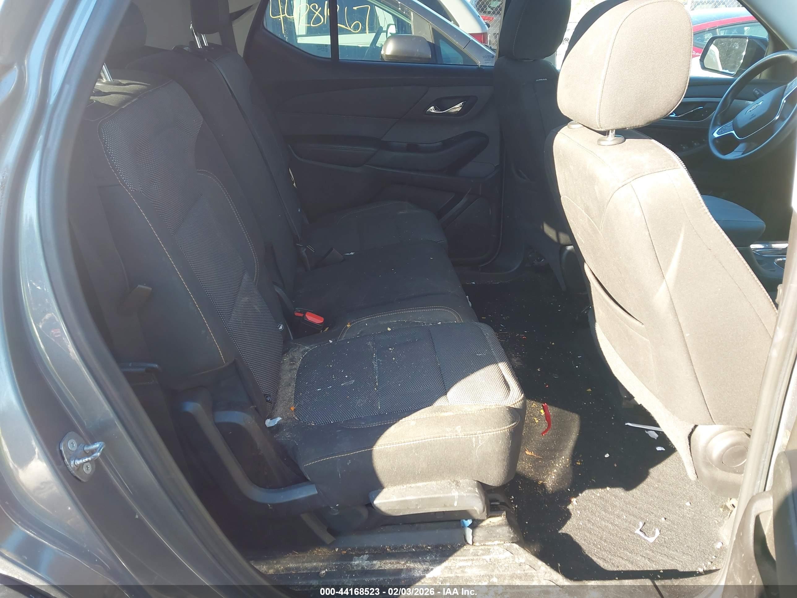 CHEVROLET TRAVERSE image 8