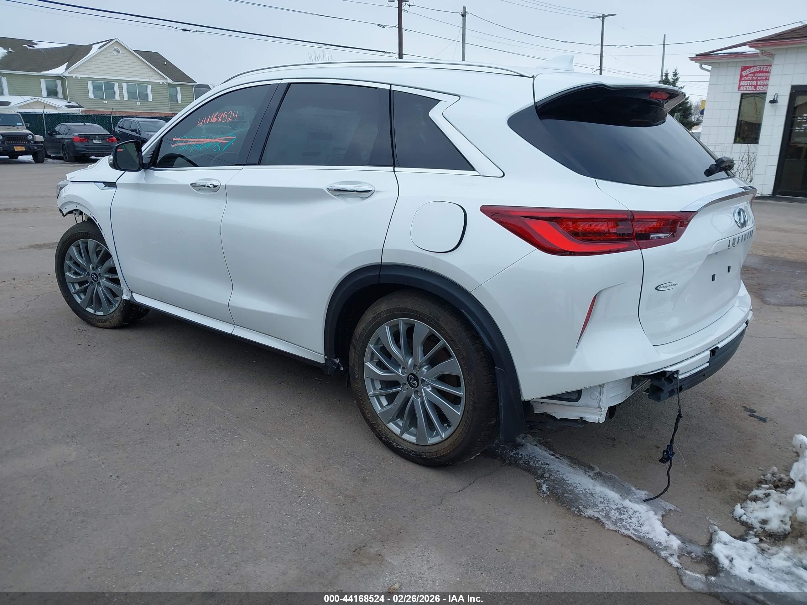INFINITI QX50 image 3