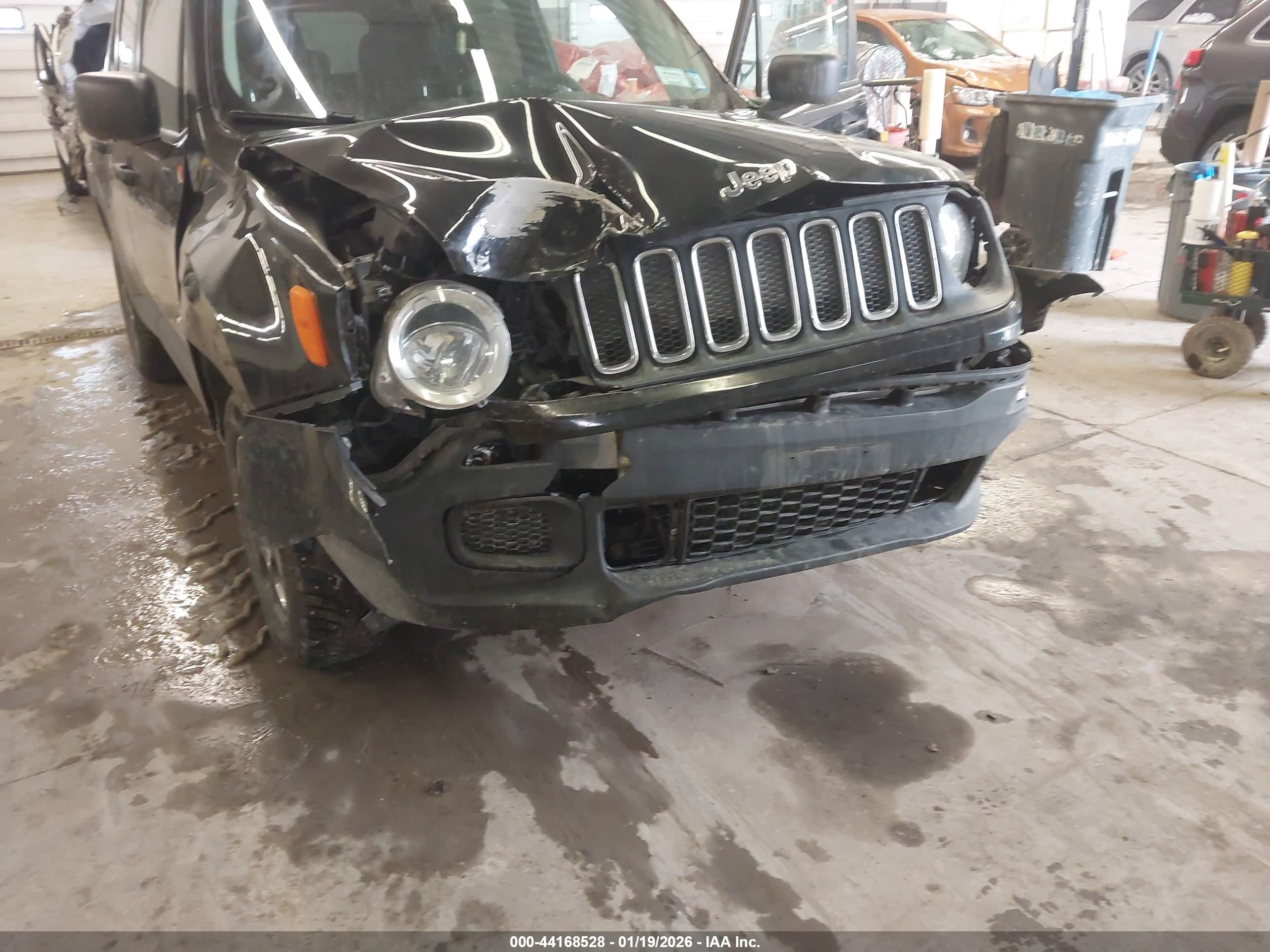 JEEP RENEGADE image 6