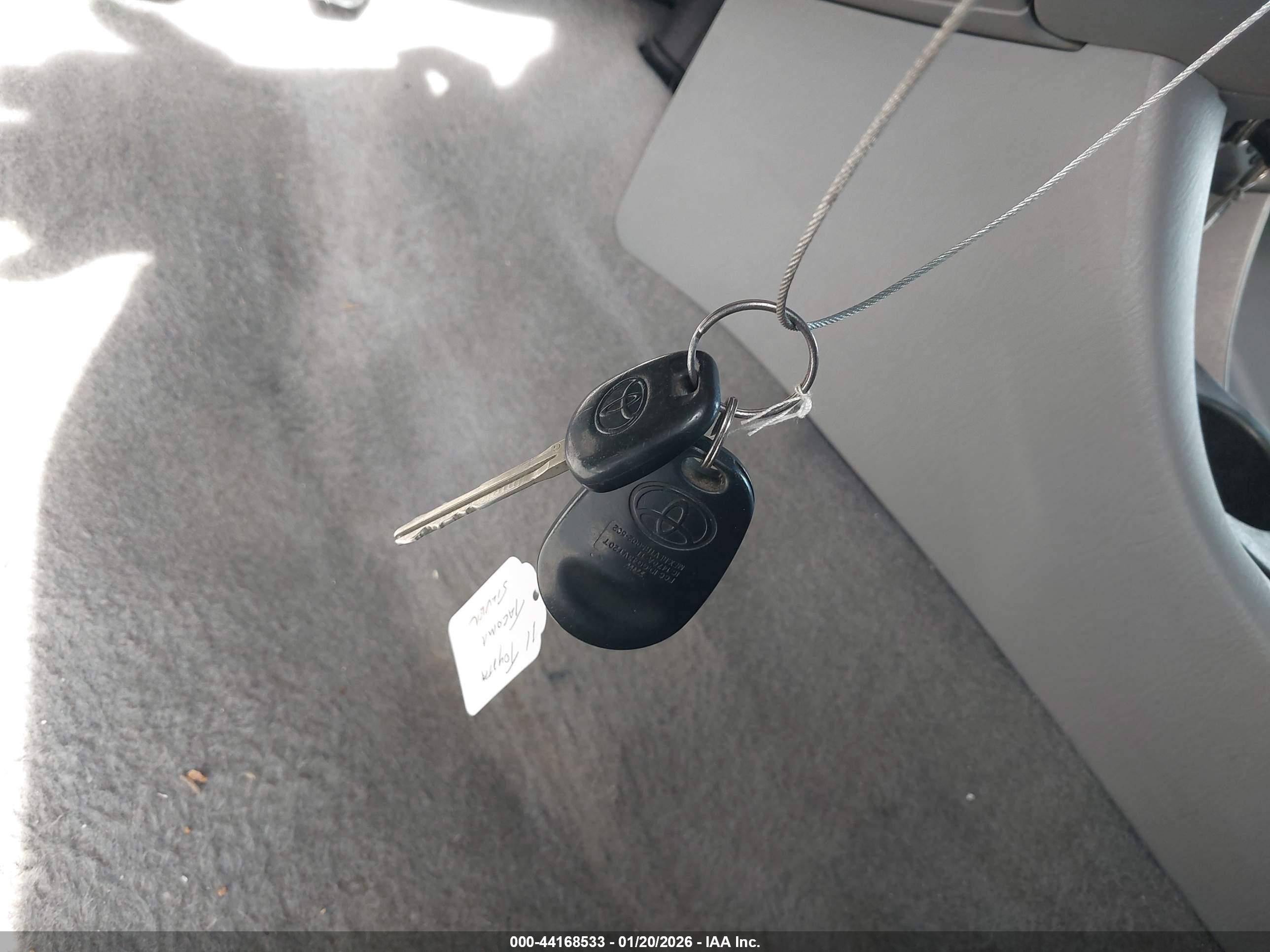 TOYOTA TACOMA image 11