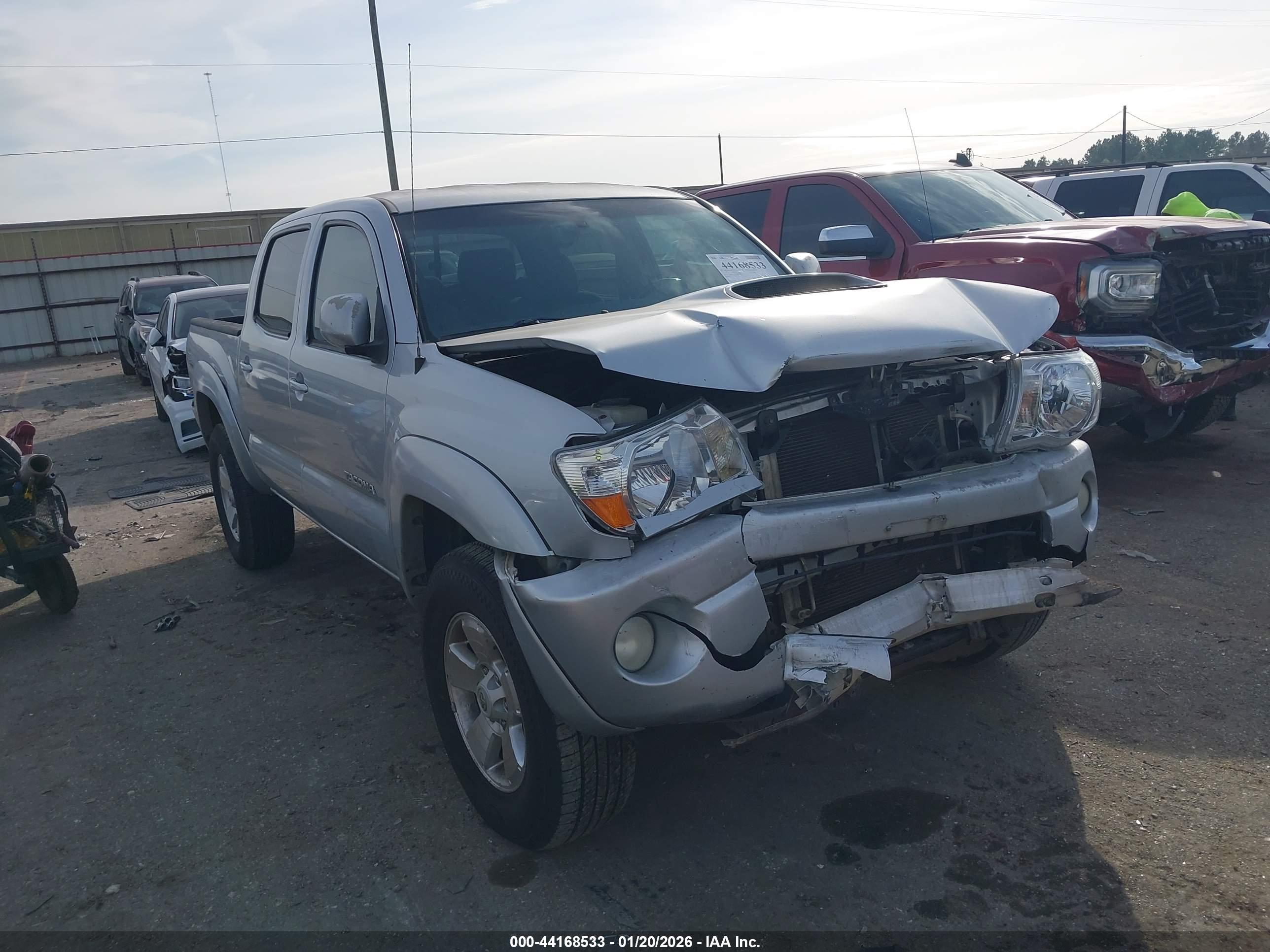 TOYOTA TACOMA image 6