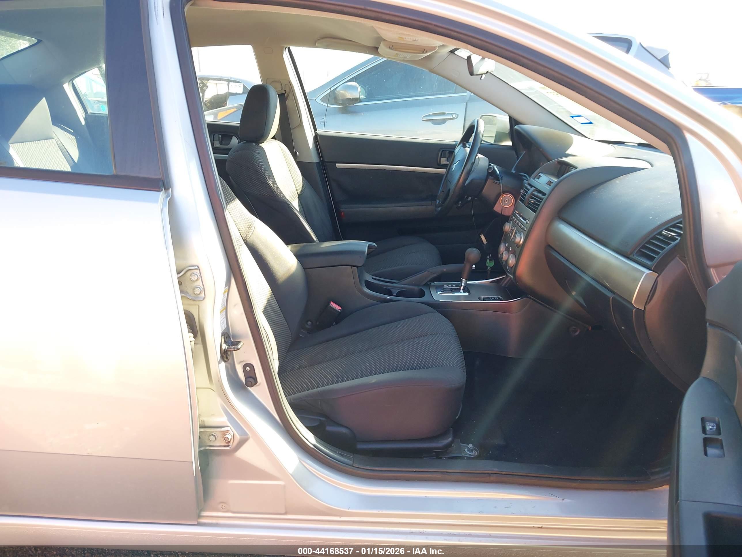 MITSUBISHI GALANT image 5