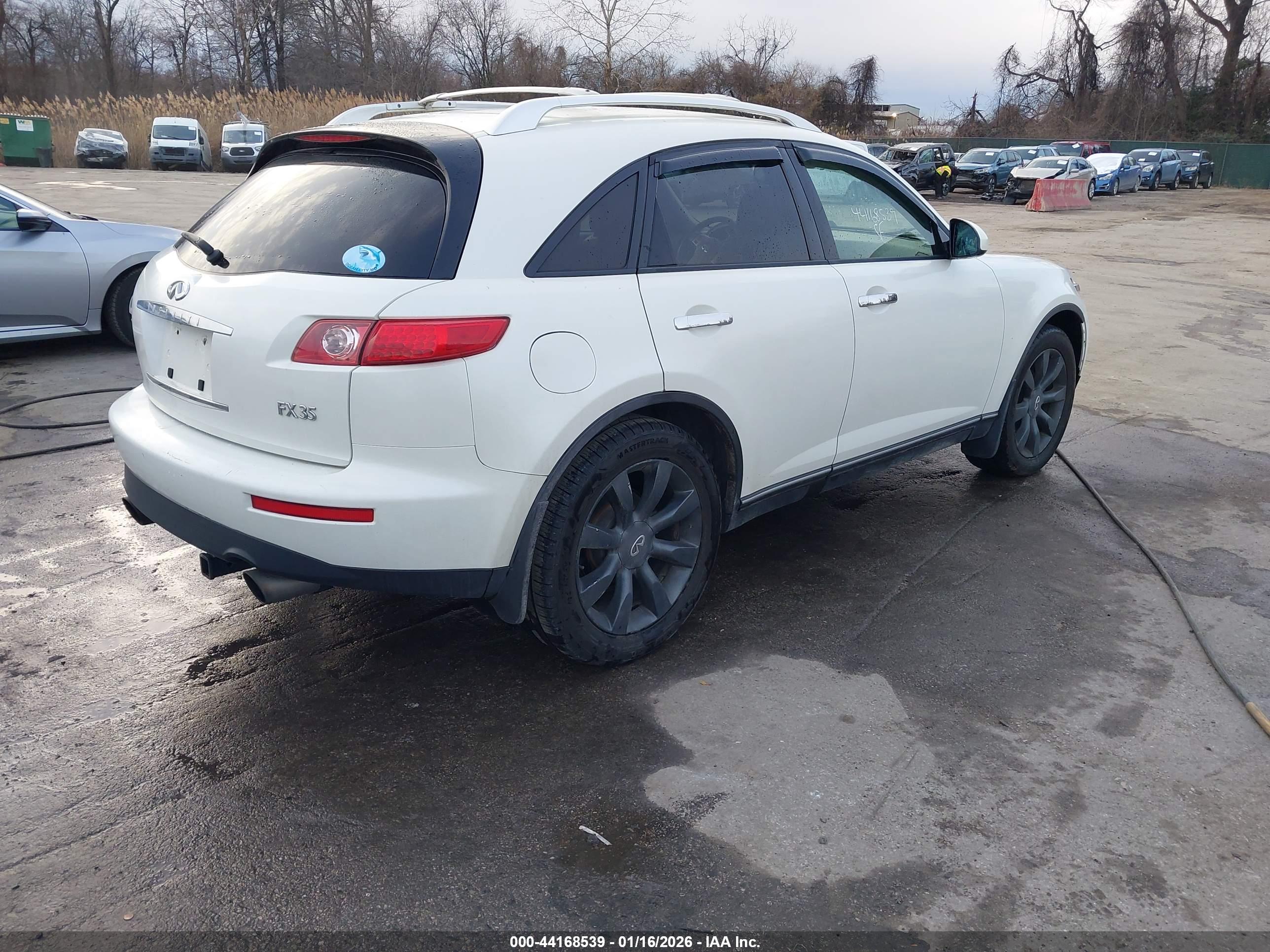 INFINITI FX35 image 4
