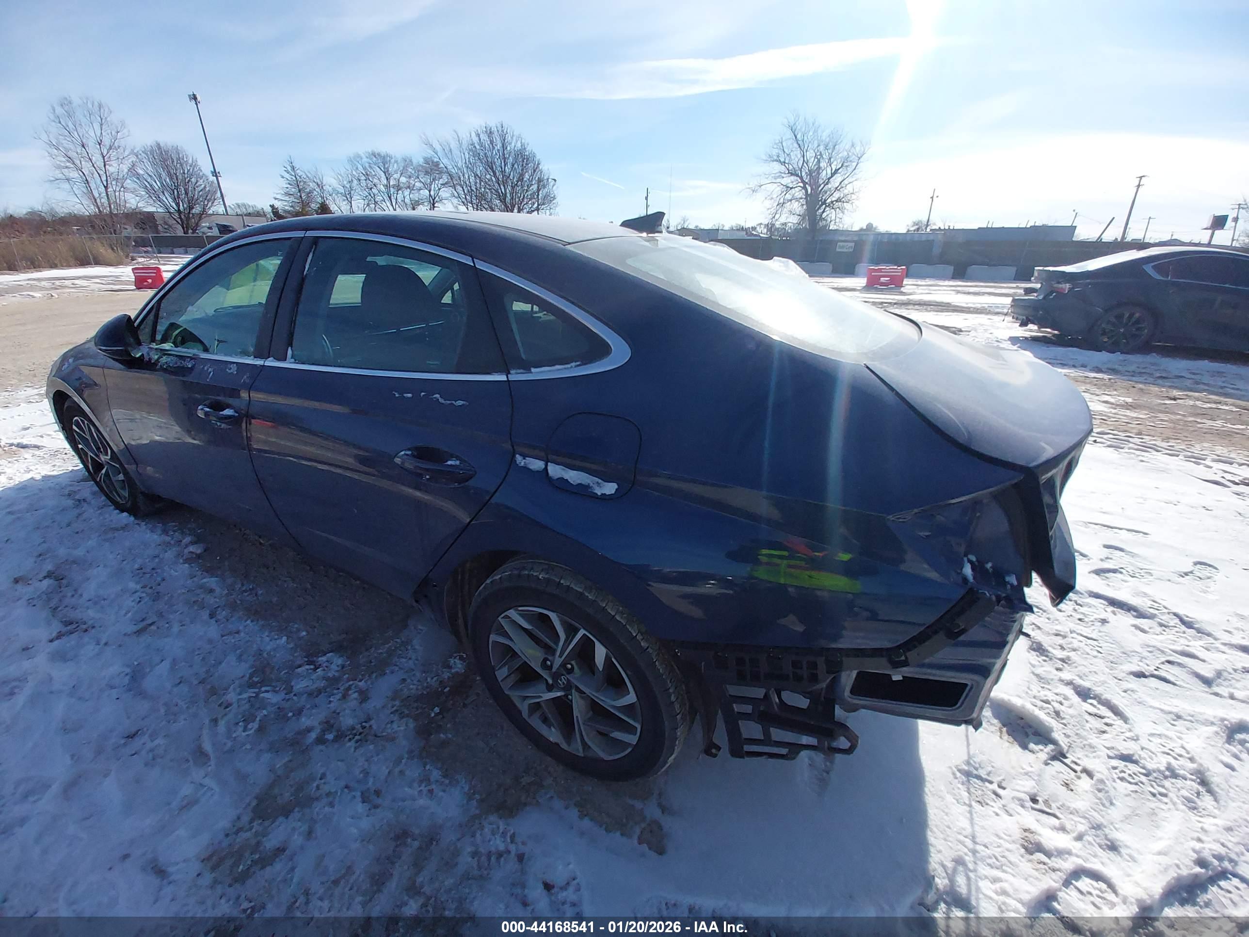 HYUNDAI SONATA image 3
