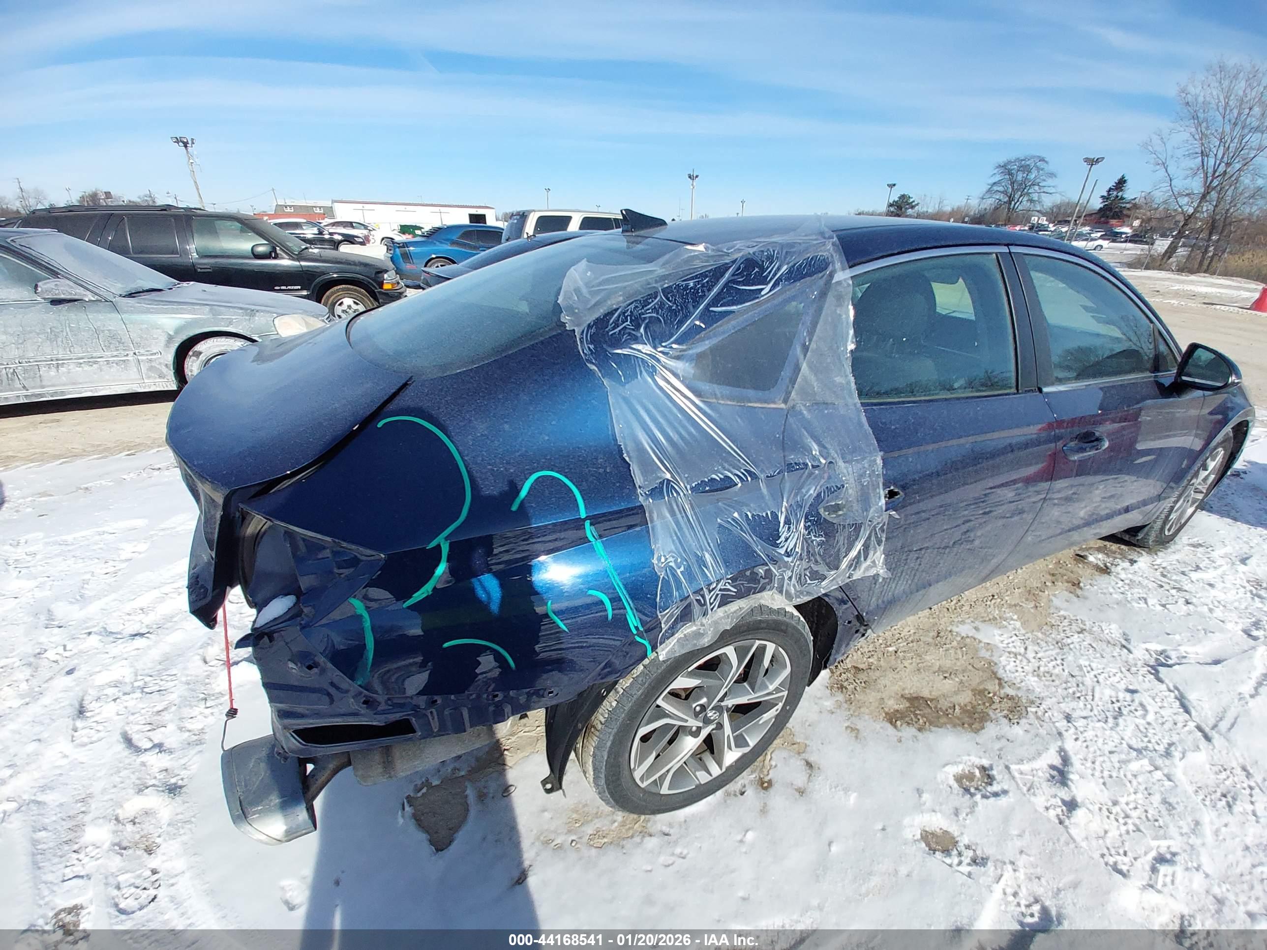 HYUNDAI SONATA image 4