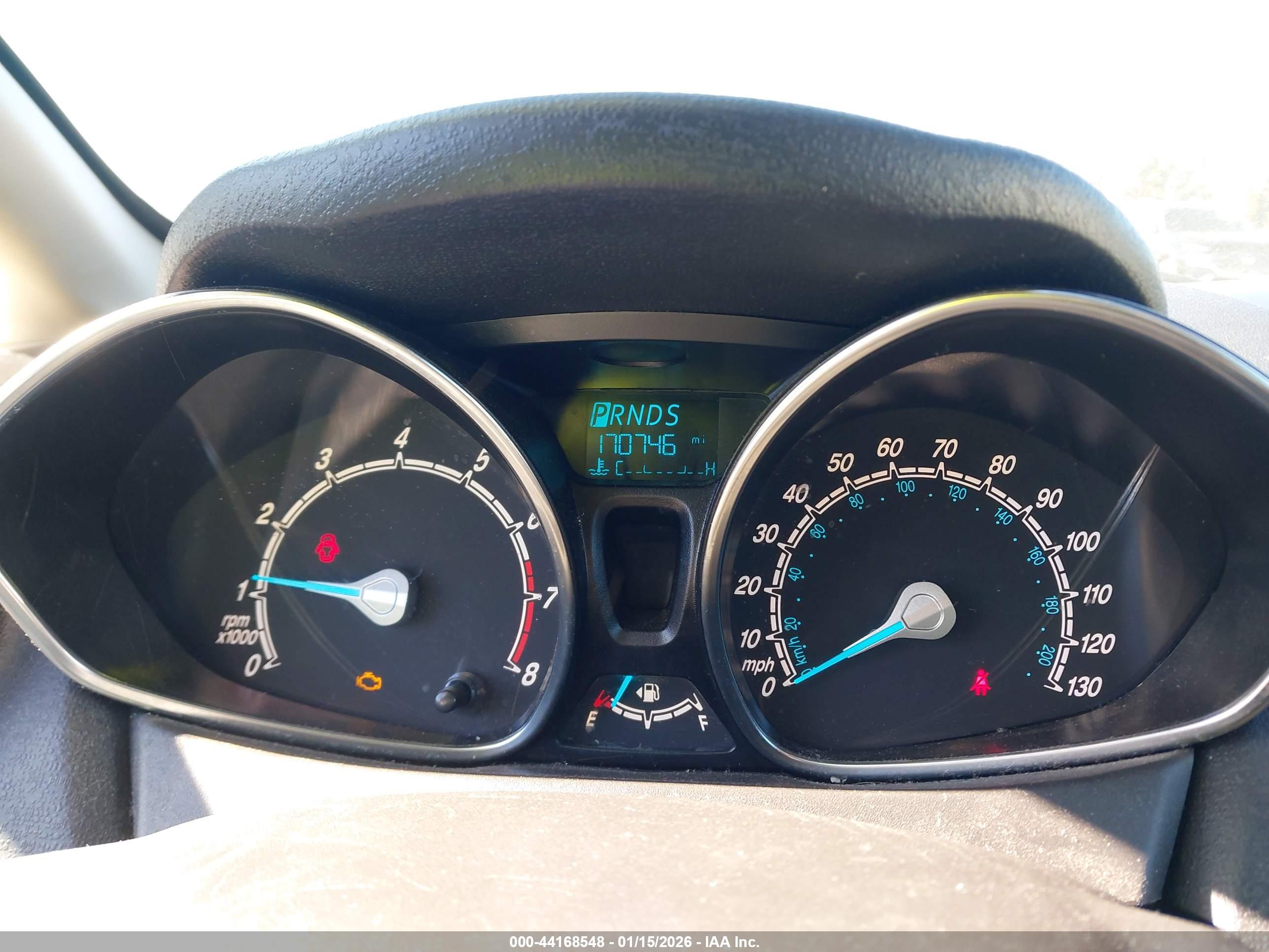 FORD FIESTA image 7