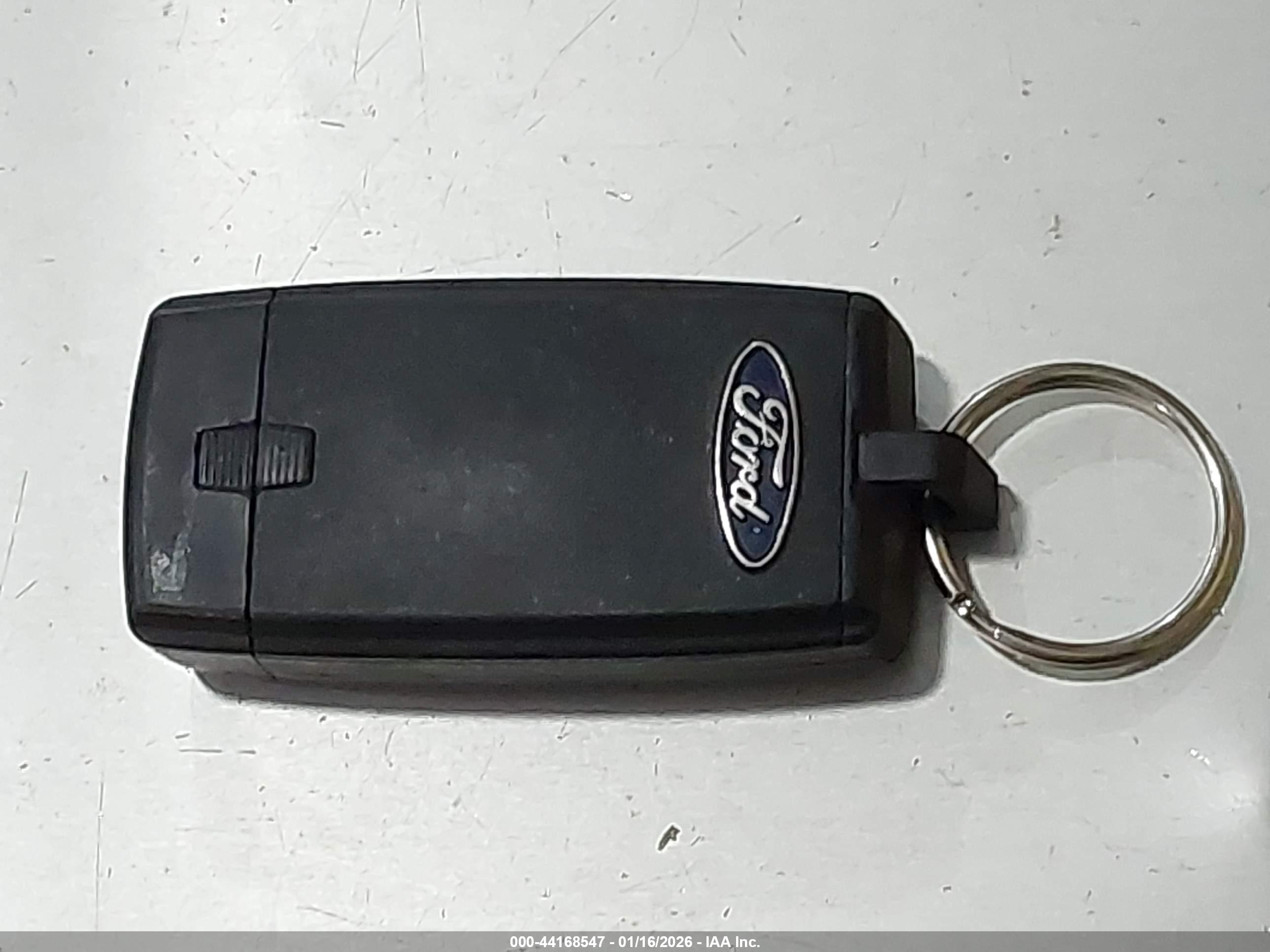 FORD TAURUS image 11