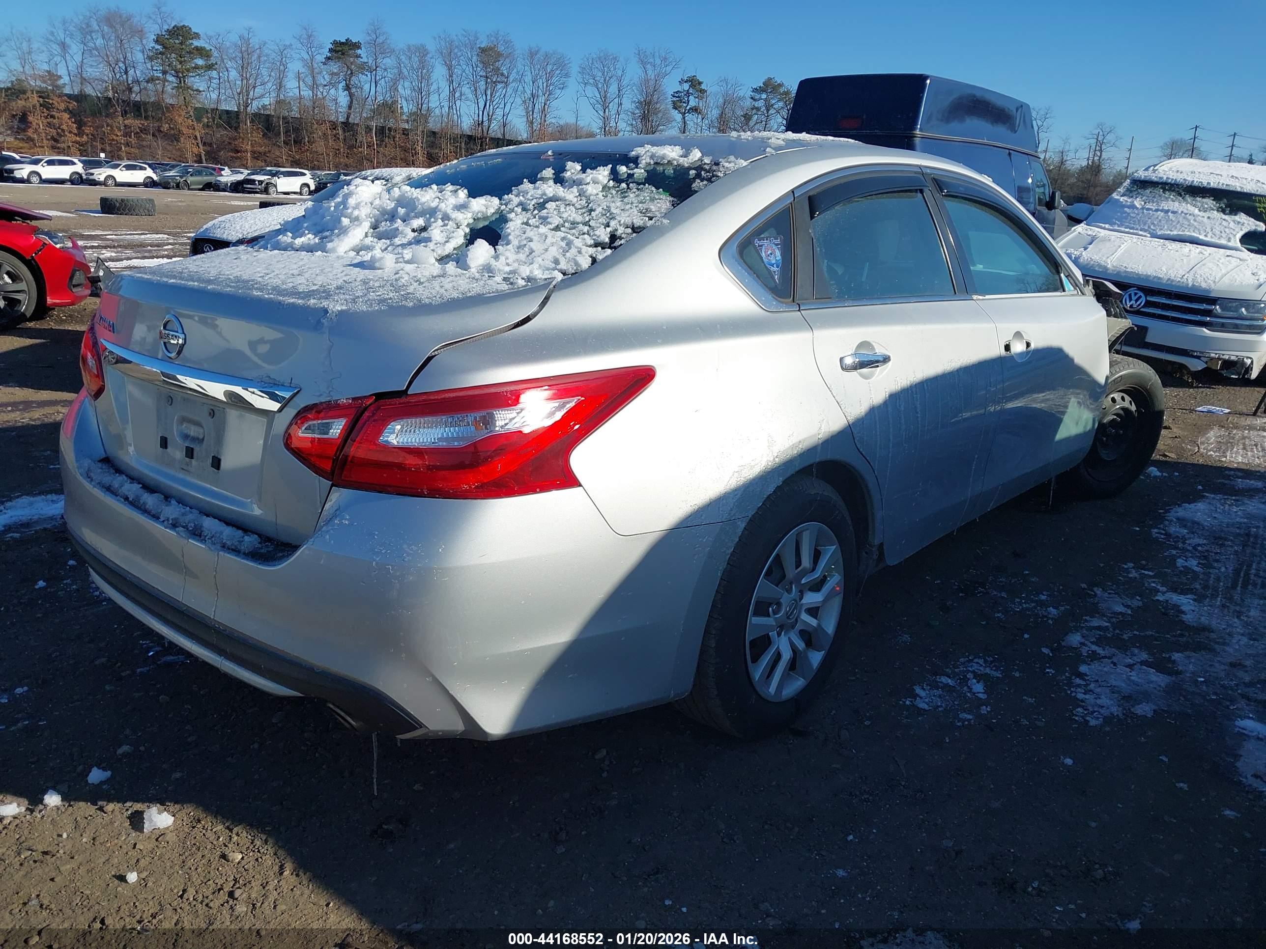 NISSAN ALTIMA image 4