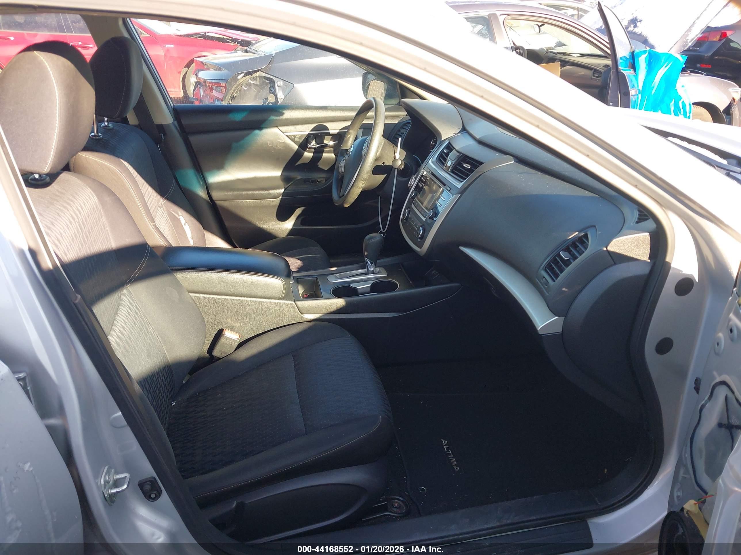 NISSAN ALTIMA image 5