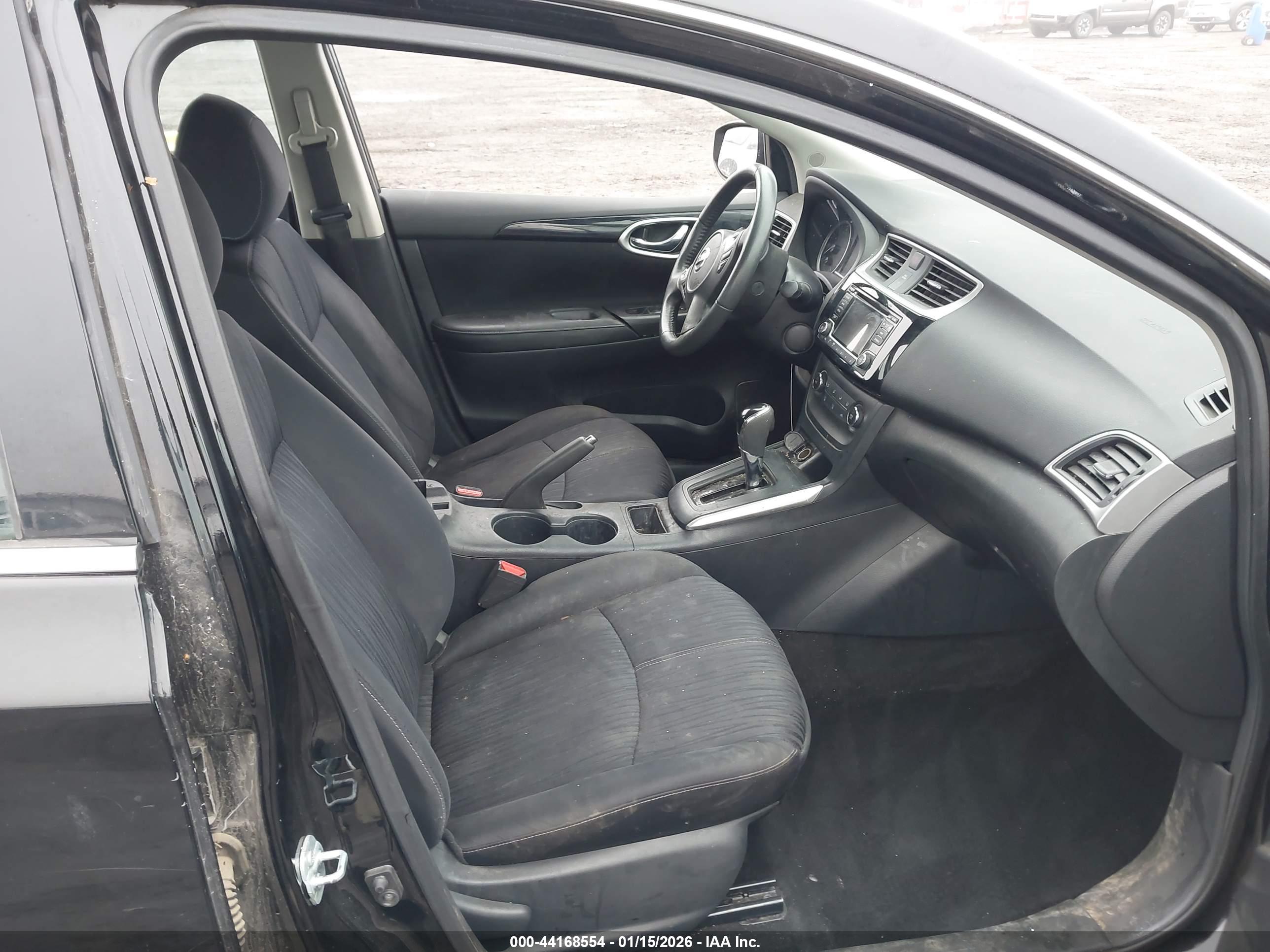 NISSAN SENTRA image 5