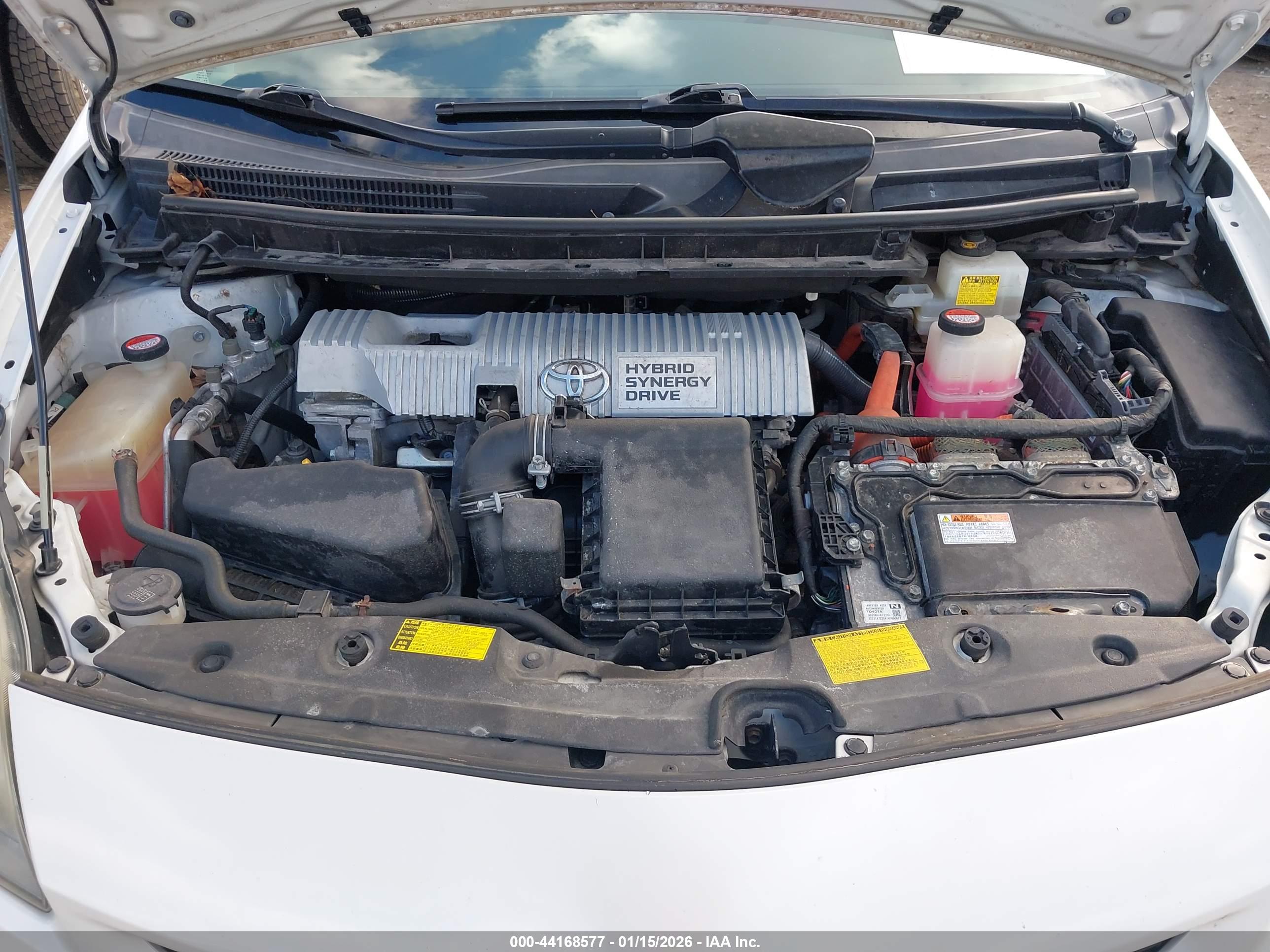 TOYOTA PRIUS image 10
