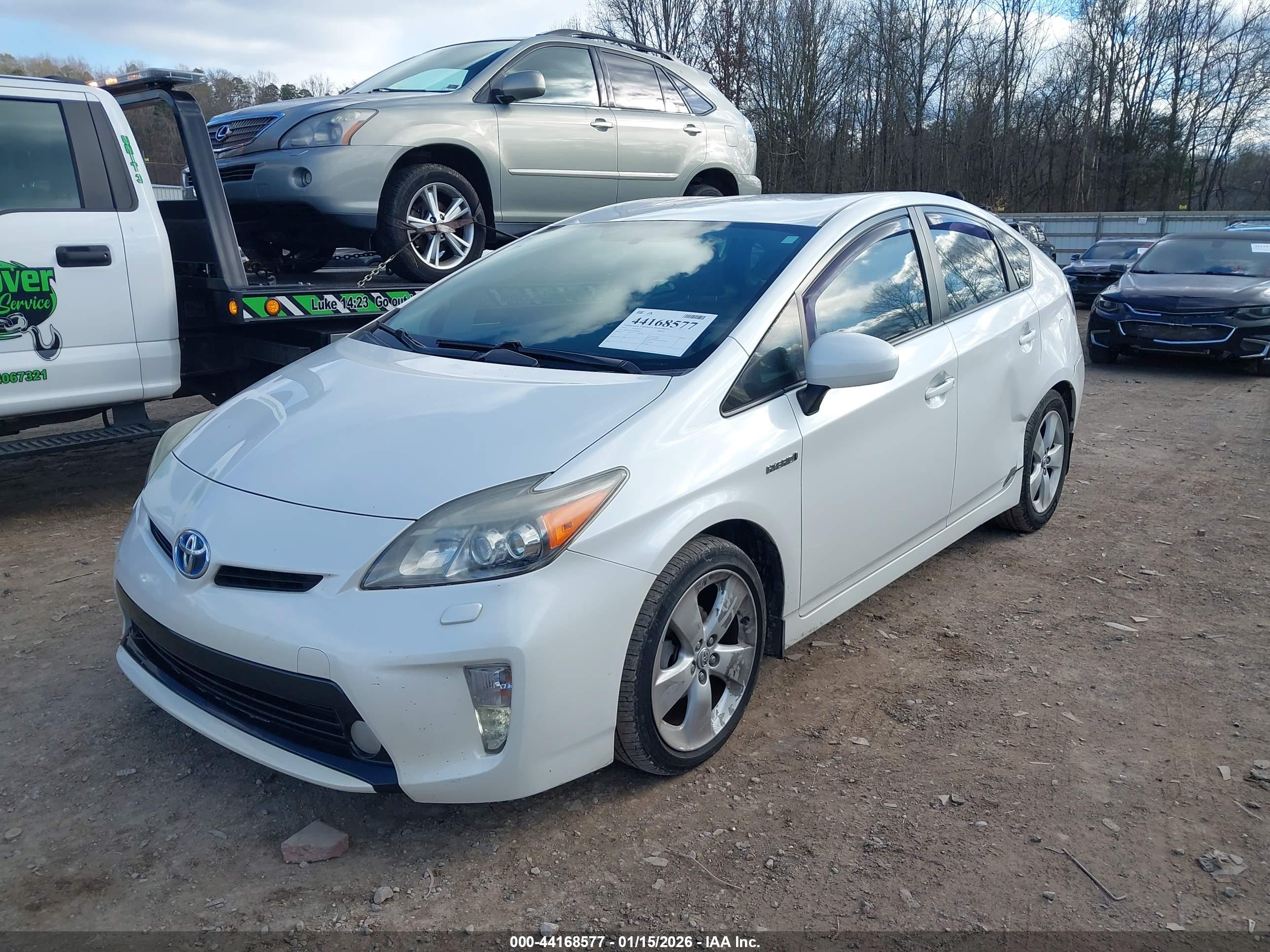 TOYOTA PRIUS image 2
