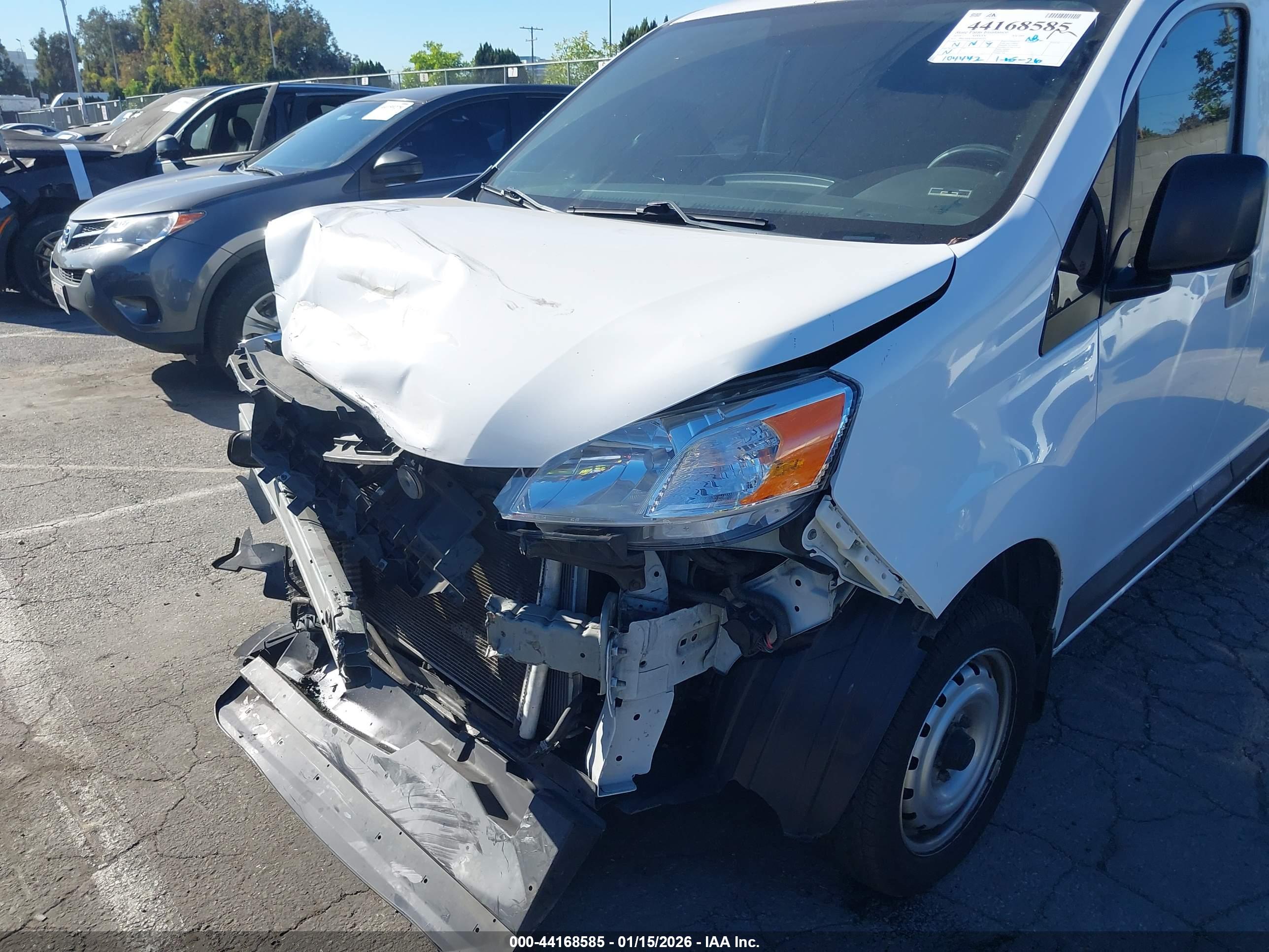 NISSAN NV200 image 6