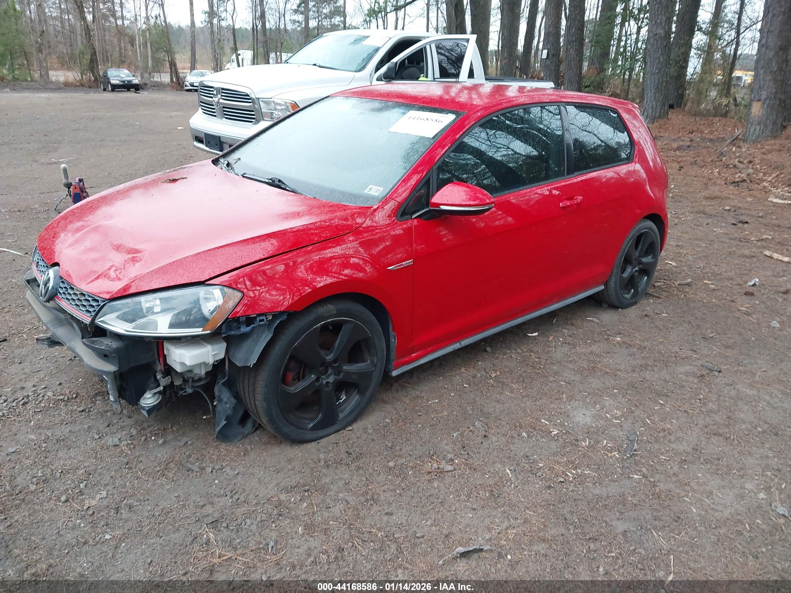 VOLKSWAGEN GOLF image 2