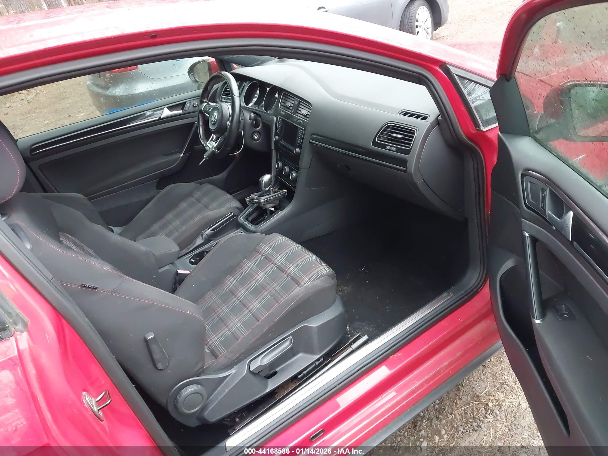 VOLKSWAGEN GOLF image 5