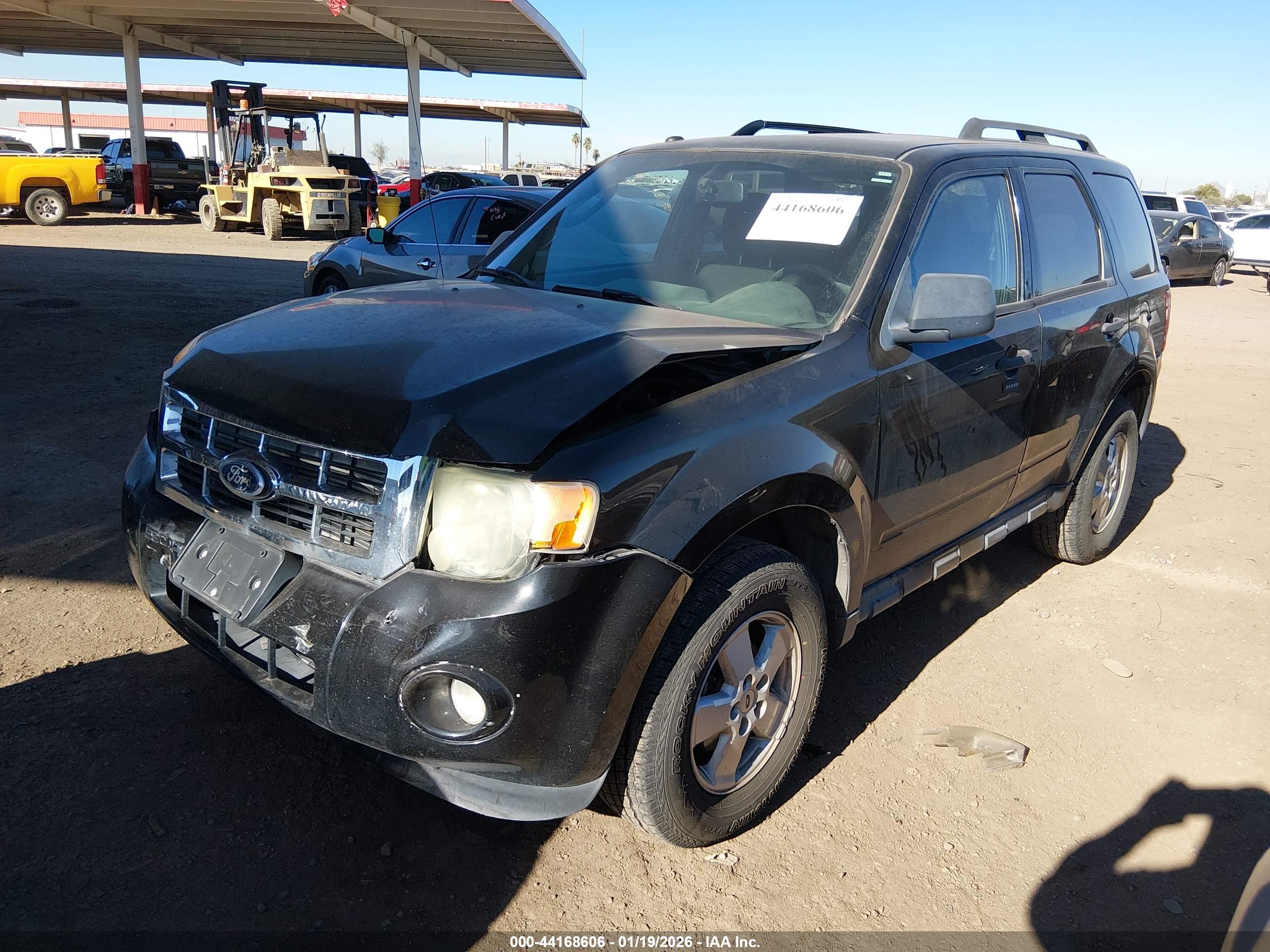 FORD ESCAPE image 2