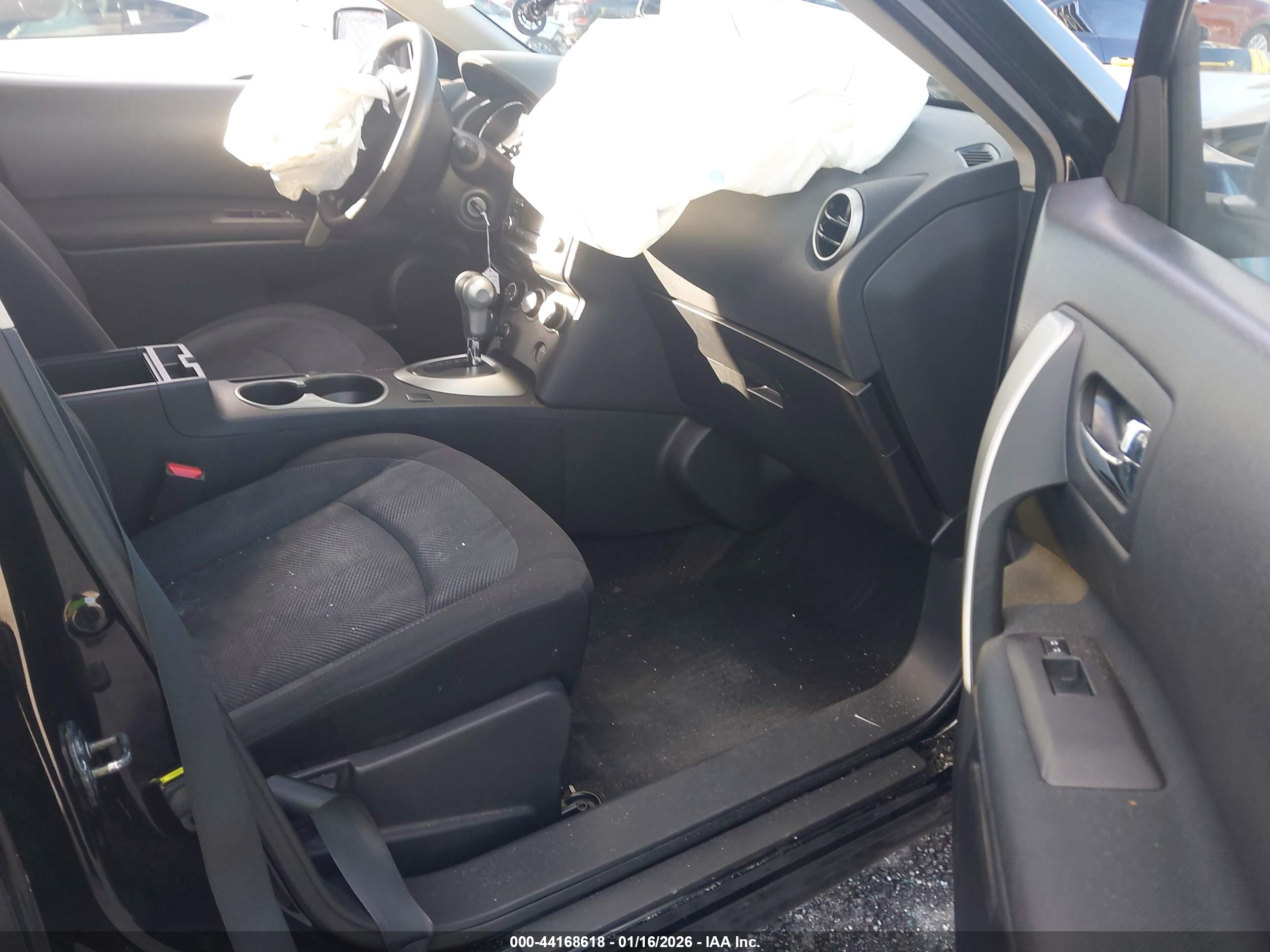 NISSAN ROGUE image 5