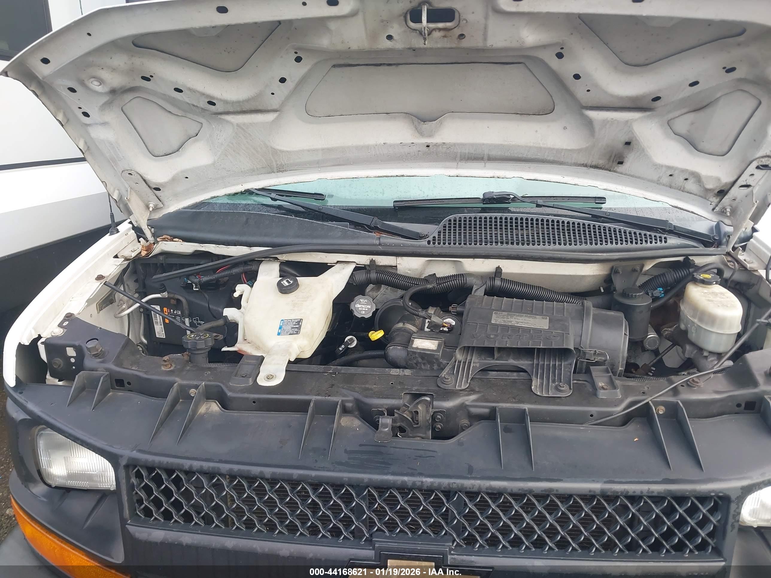 CHEVROLET EXPRESS image 10