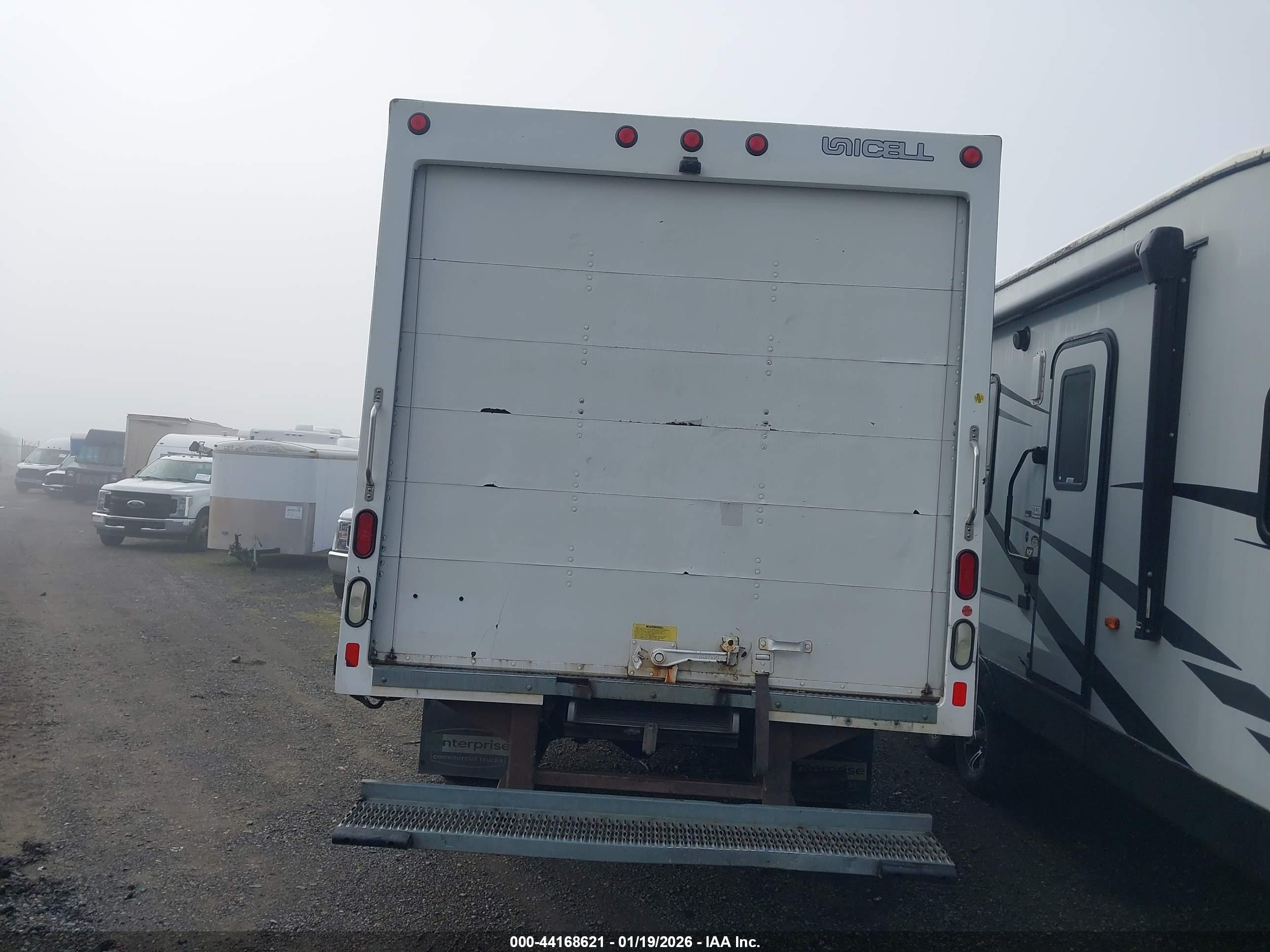 CHEVROLET EXPRESS image 8