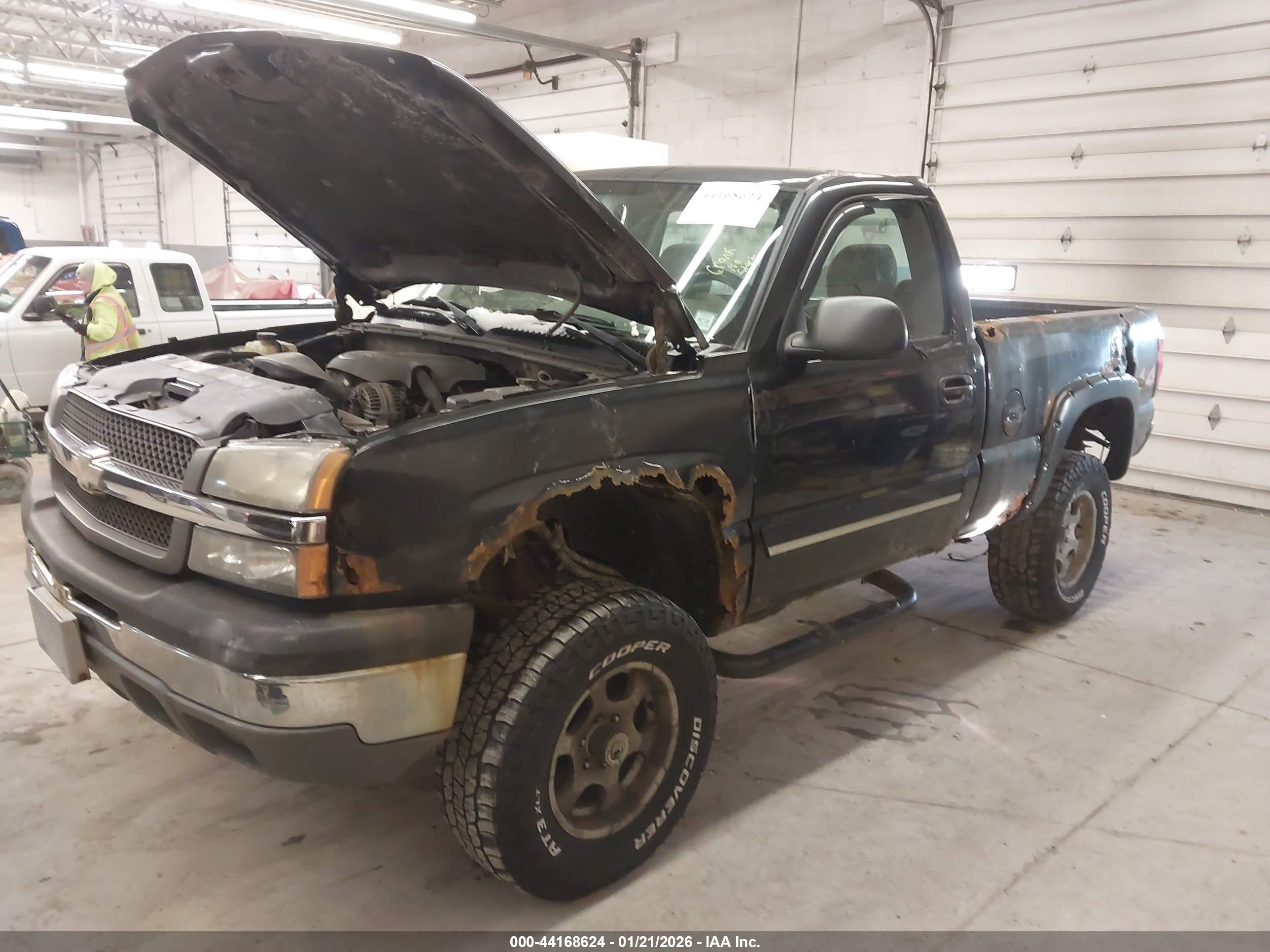 CHEVROLET SILVERADO image 2